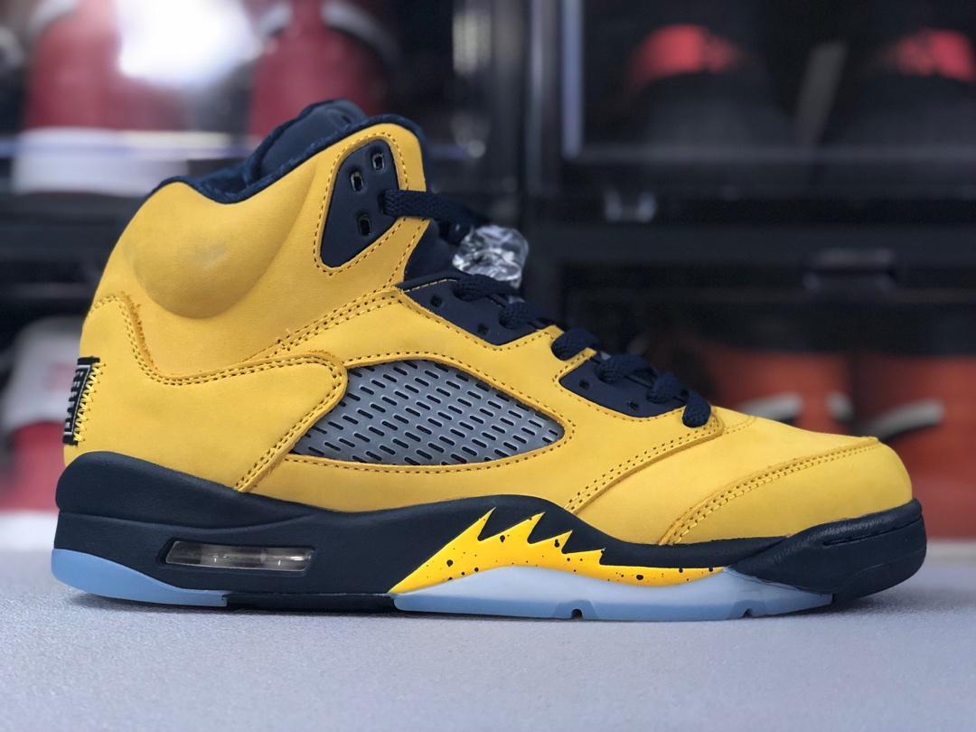 Jordan 5 Retro Michigan