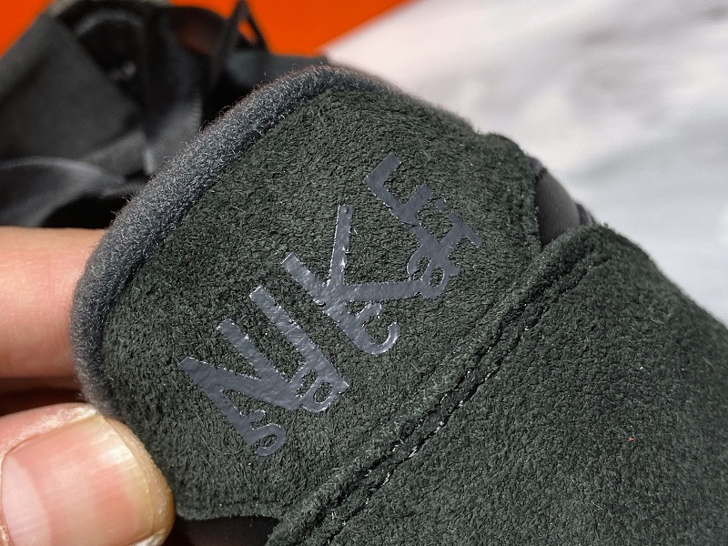 Sacai x Nike LVD Waffle Daybreak 2.0