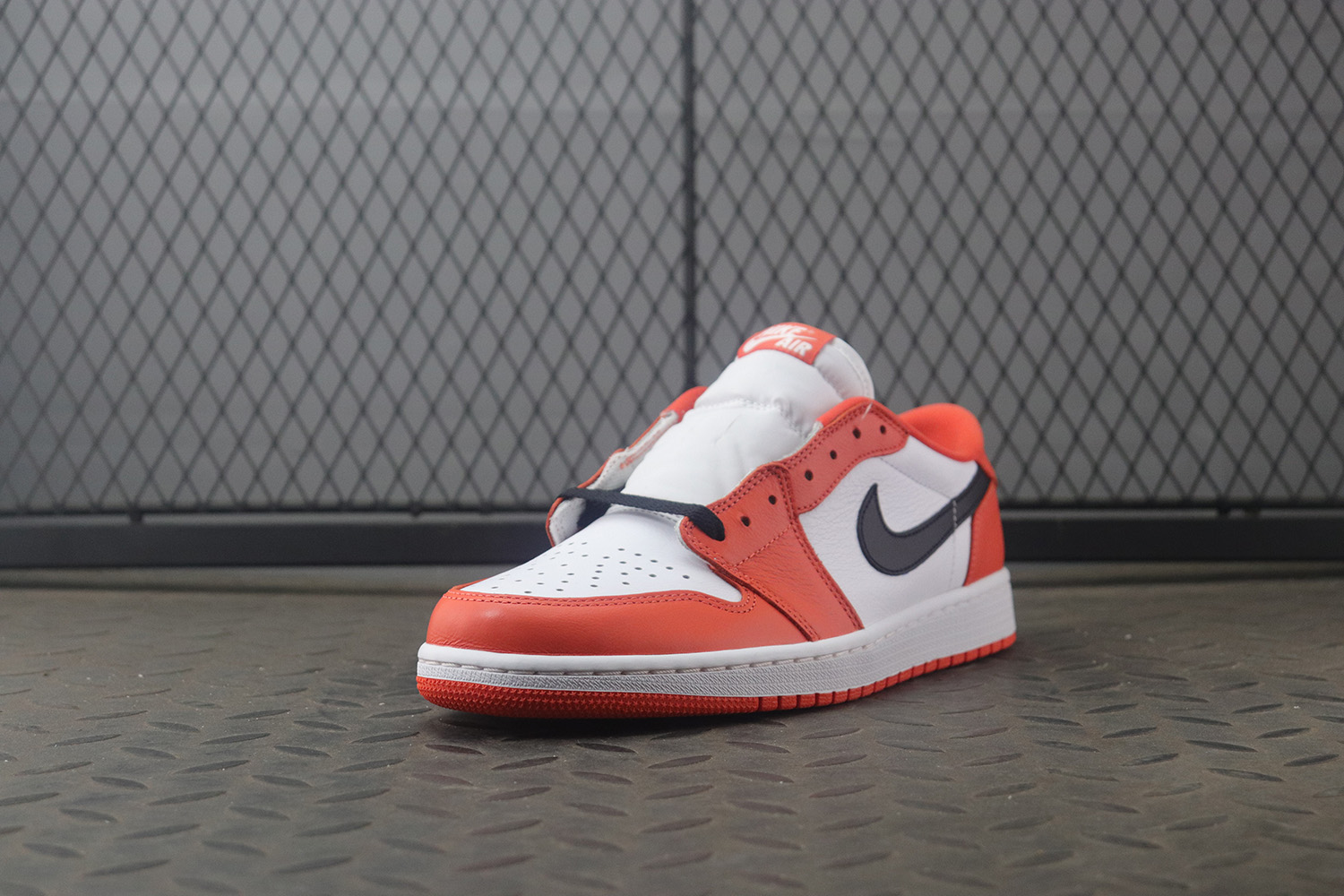 Jordan 1 Low Starfish