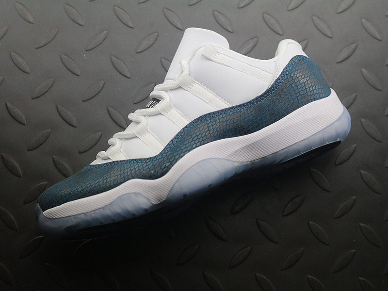 Jordan 11 Retro Low LE Blue Snakeskin