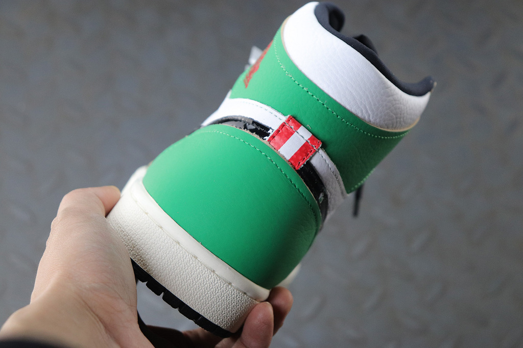 Jordan 1 Retro High Lucky Green