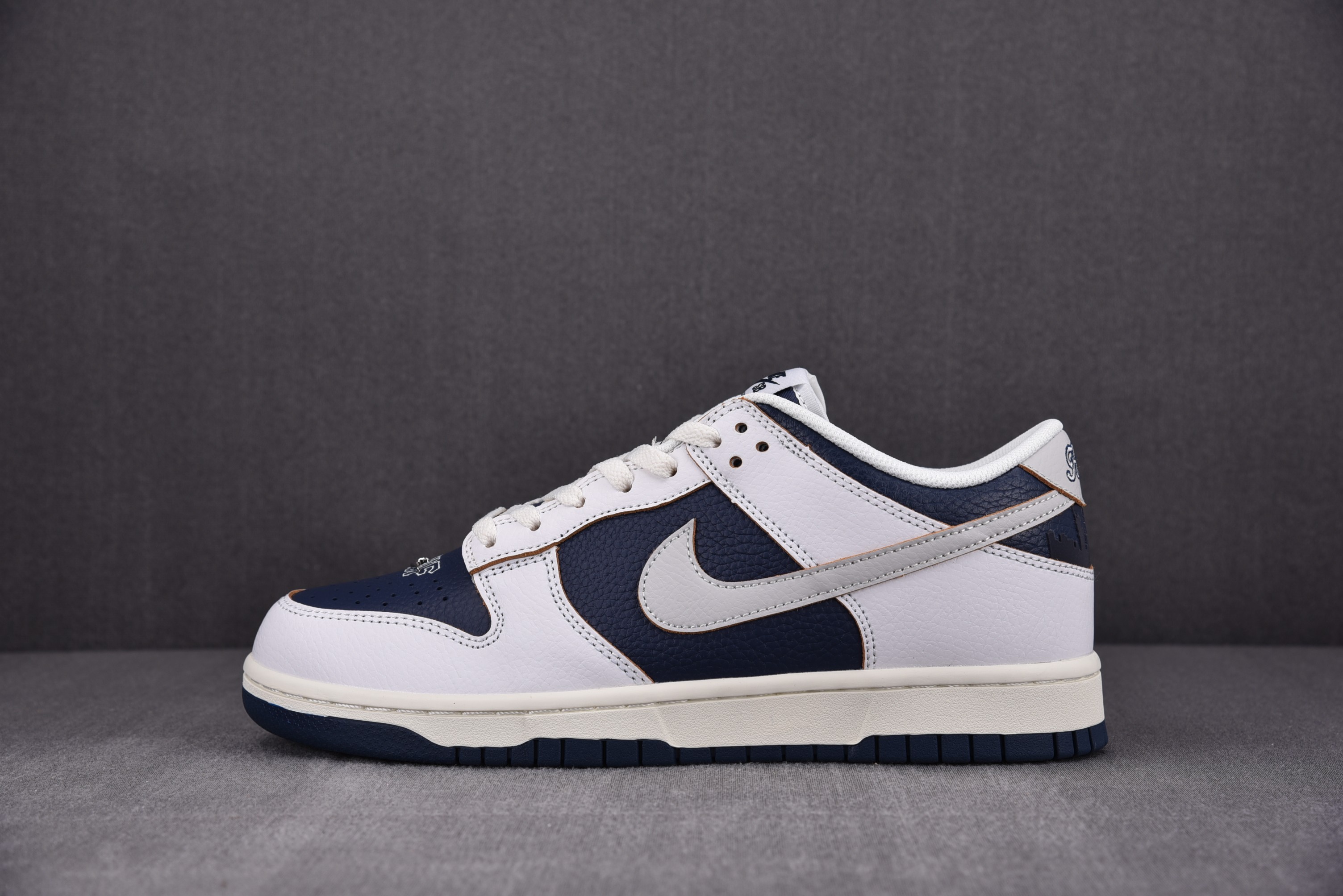 Nike SB Dunk Low HUF New York City