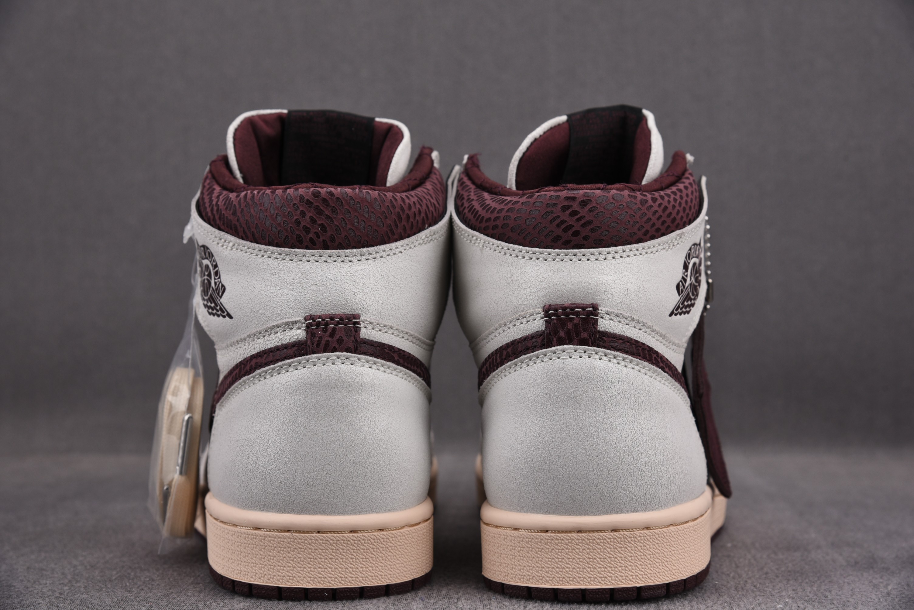 Jordan 1 Retro High OG A Ma Maniére