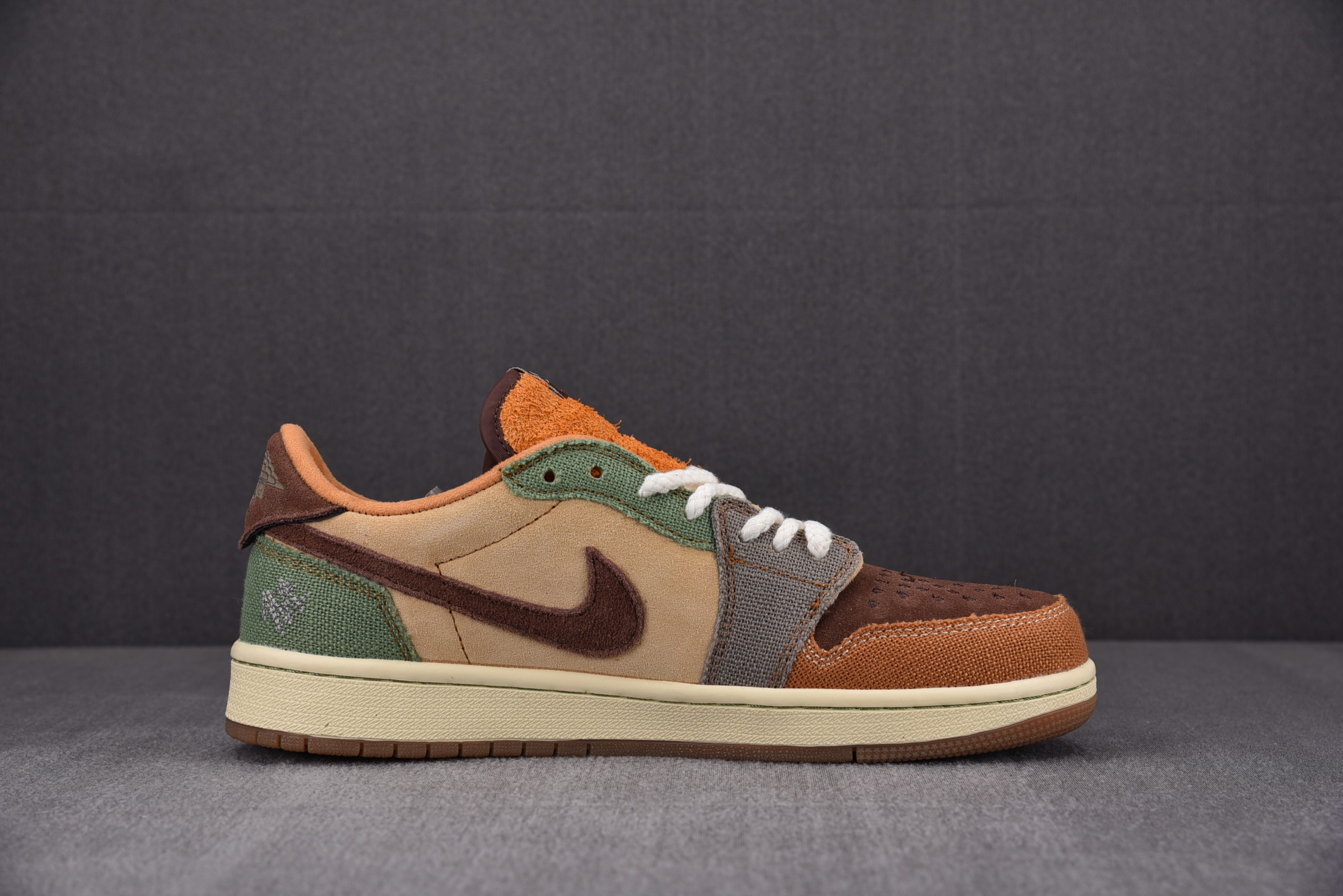 Jordan 1 Retro Low OG Zion Williamson Voodoo