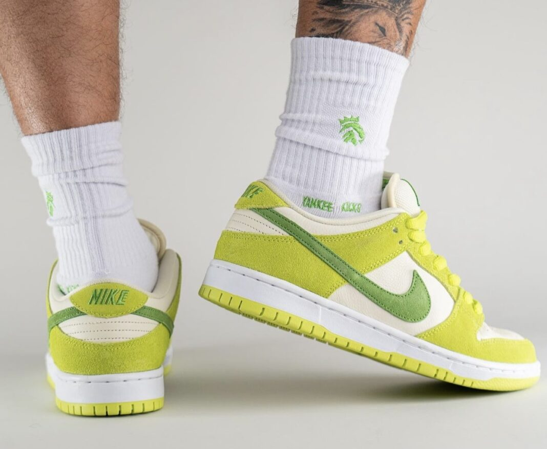 Nike SB Dunk Low Green Apple