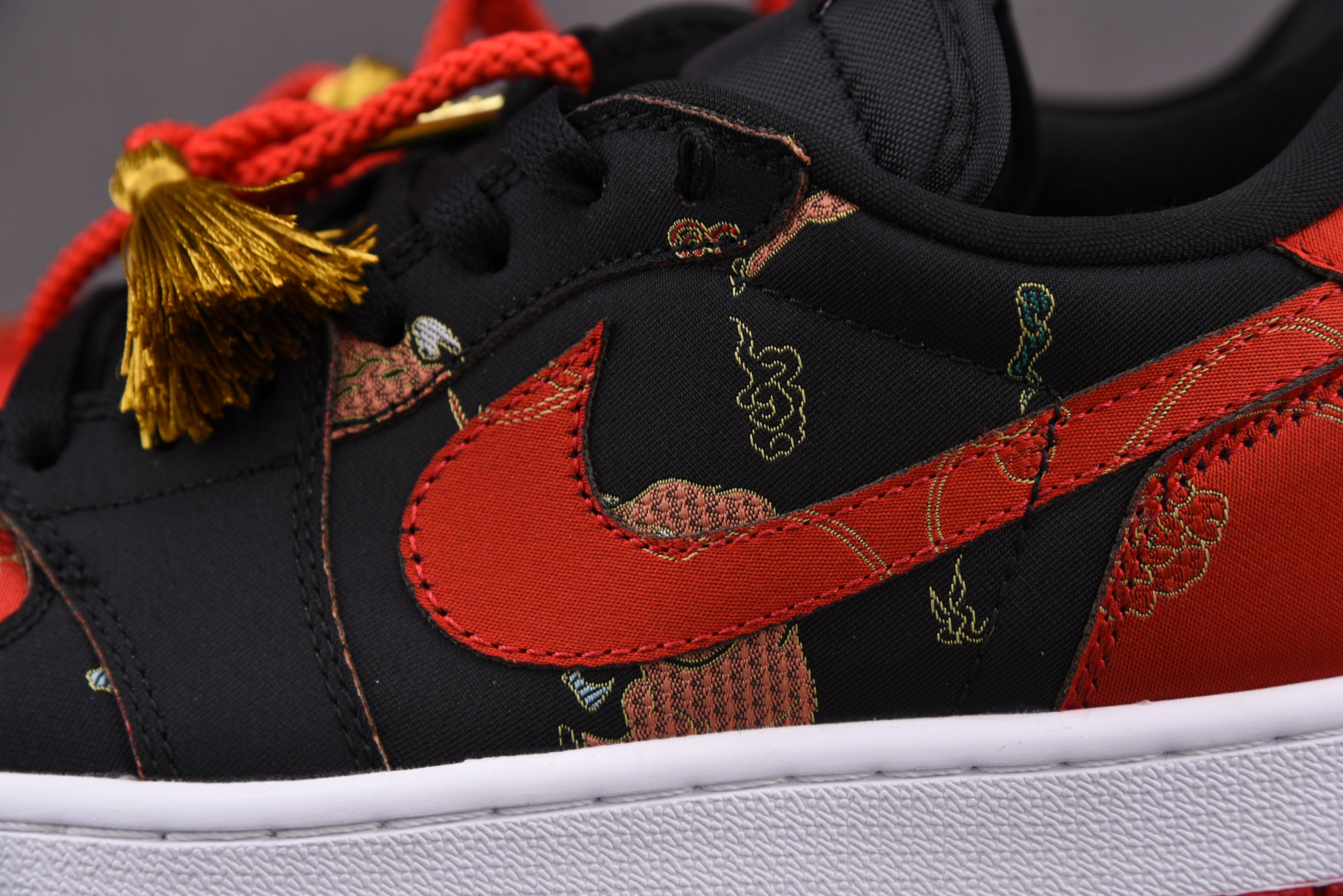 Jordan 1 Low OG Chinese New Year