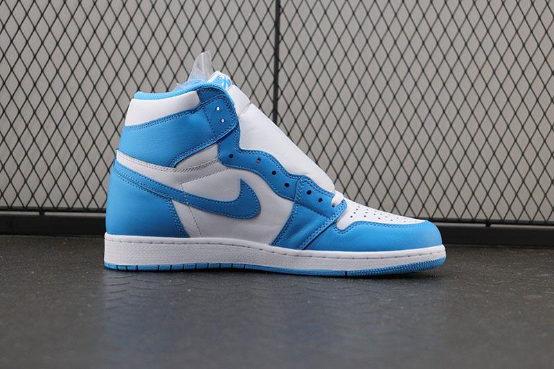 Air Jordan 1 UNC