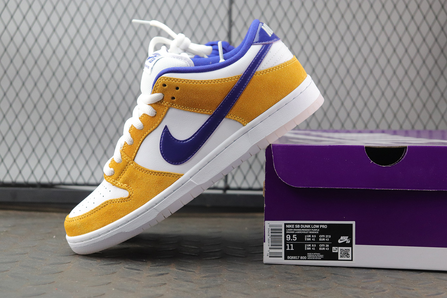 Nike SB Dunk Low Laser Orange