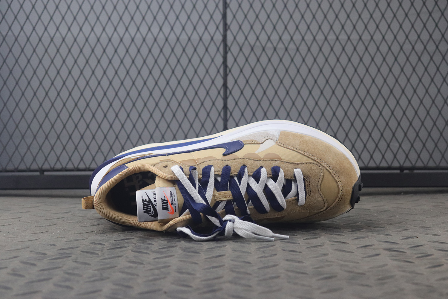 Nike Vaporwaffle sacai Sesame Blue Void