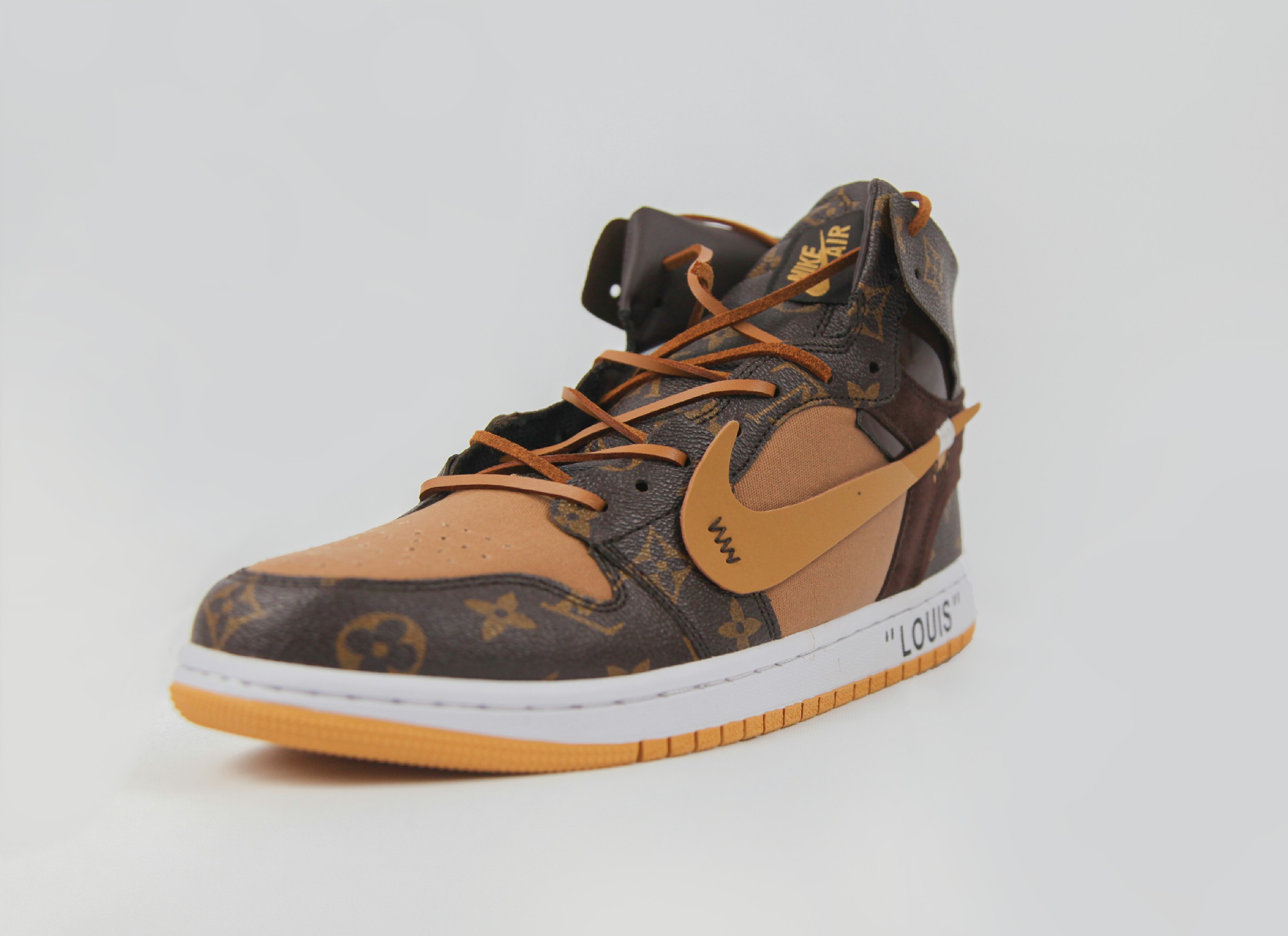 Air Jordan 1 Retro High x Louis Vuitton (Custom)