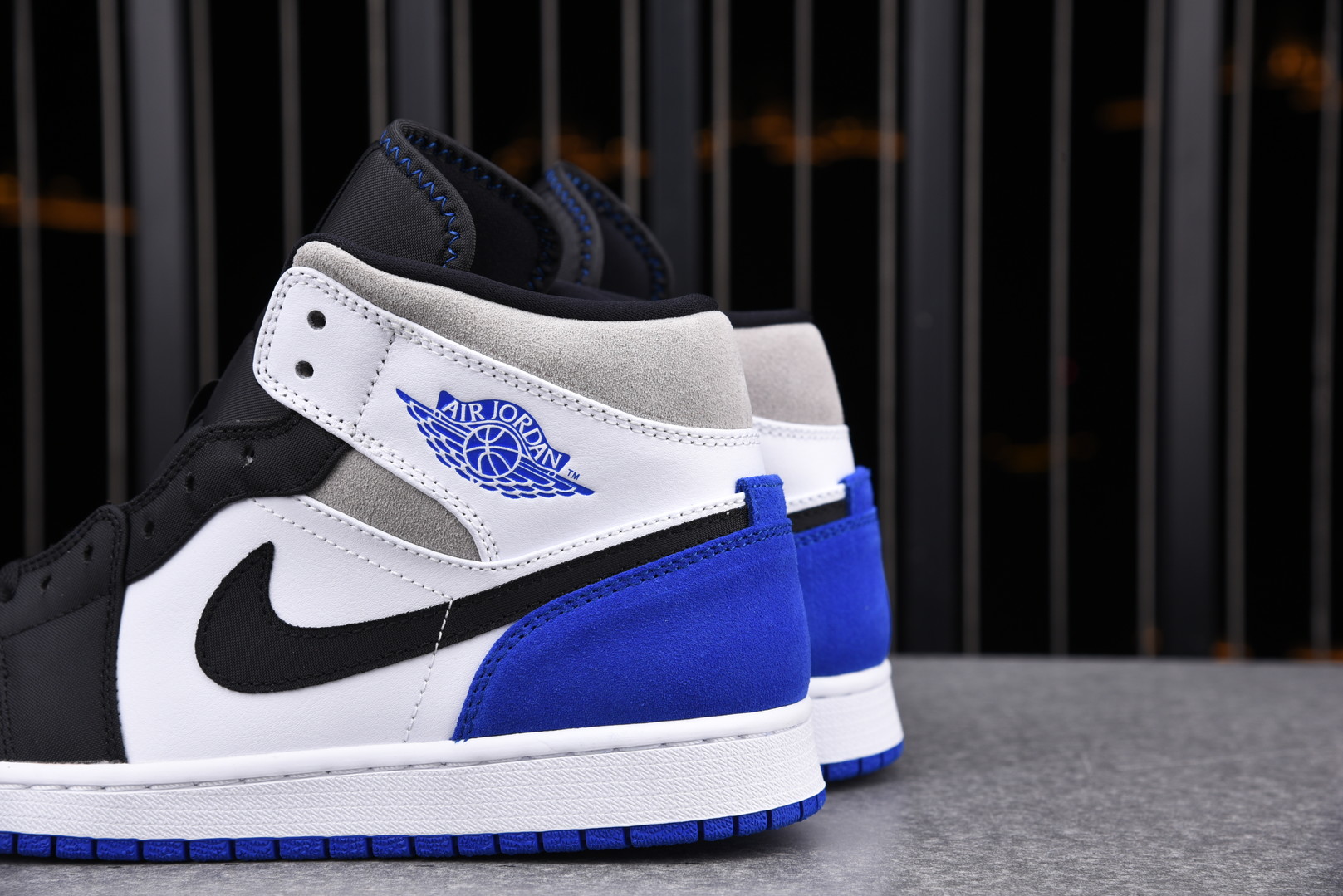 Jordan 1 Mid SE Union Royal