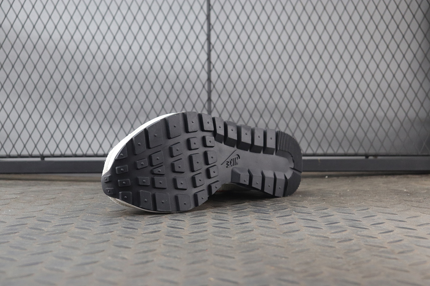 Nike VaporWaffle Sacai Sport Fuchsia