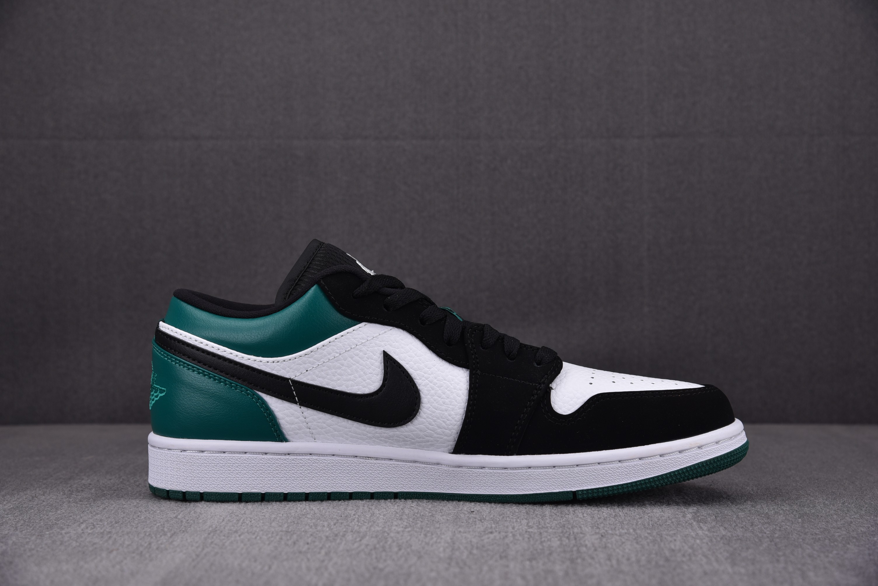 Jordan 1 Low White Black Mystic Green