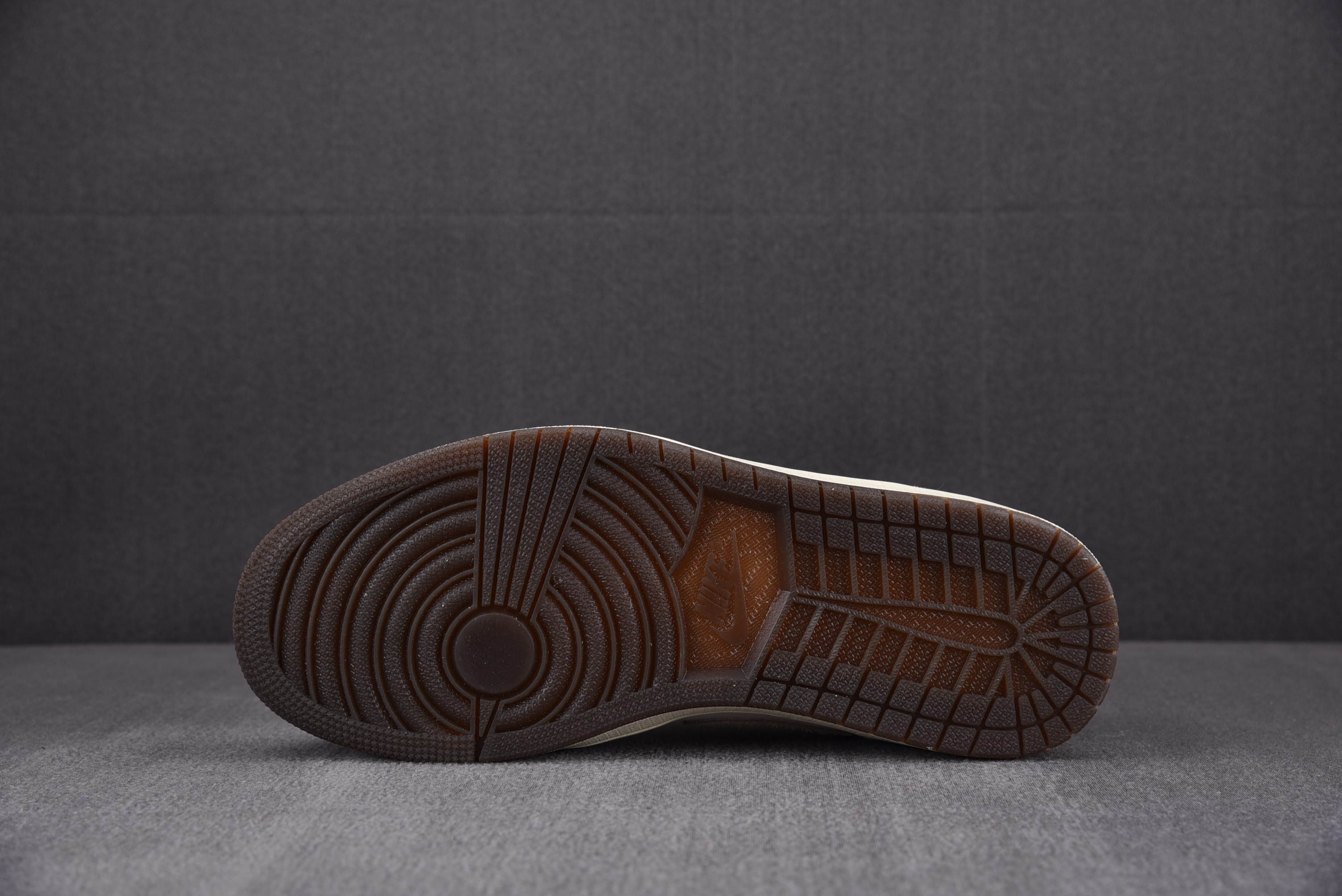 Jordan 1 Retro Low OG Year of the Rabbit