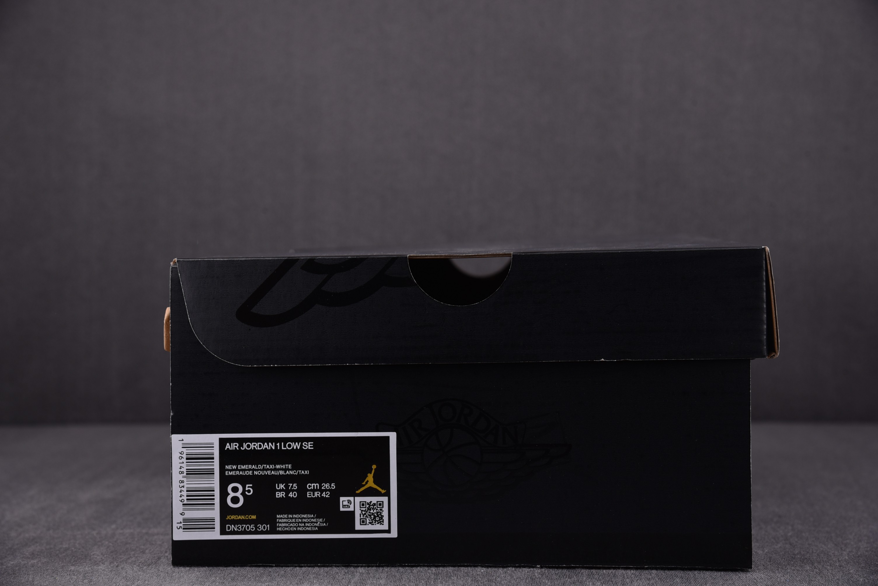 Jordan 1 Low SE New Emerald