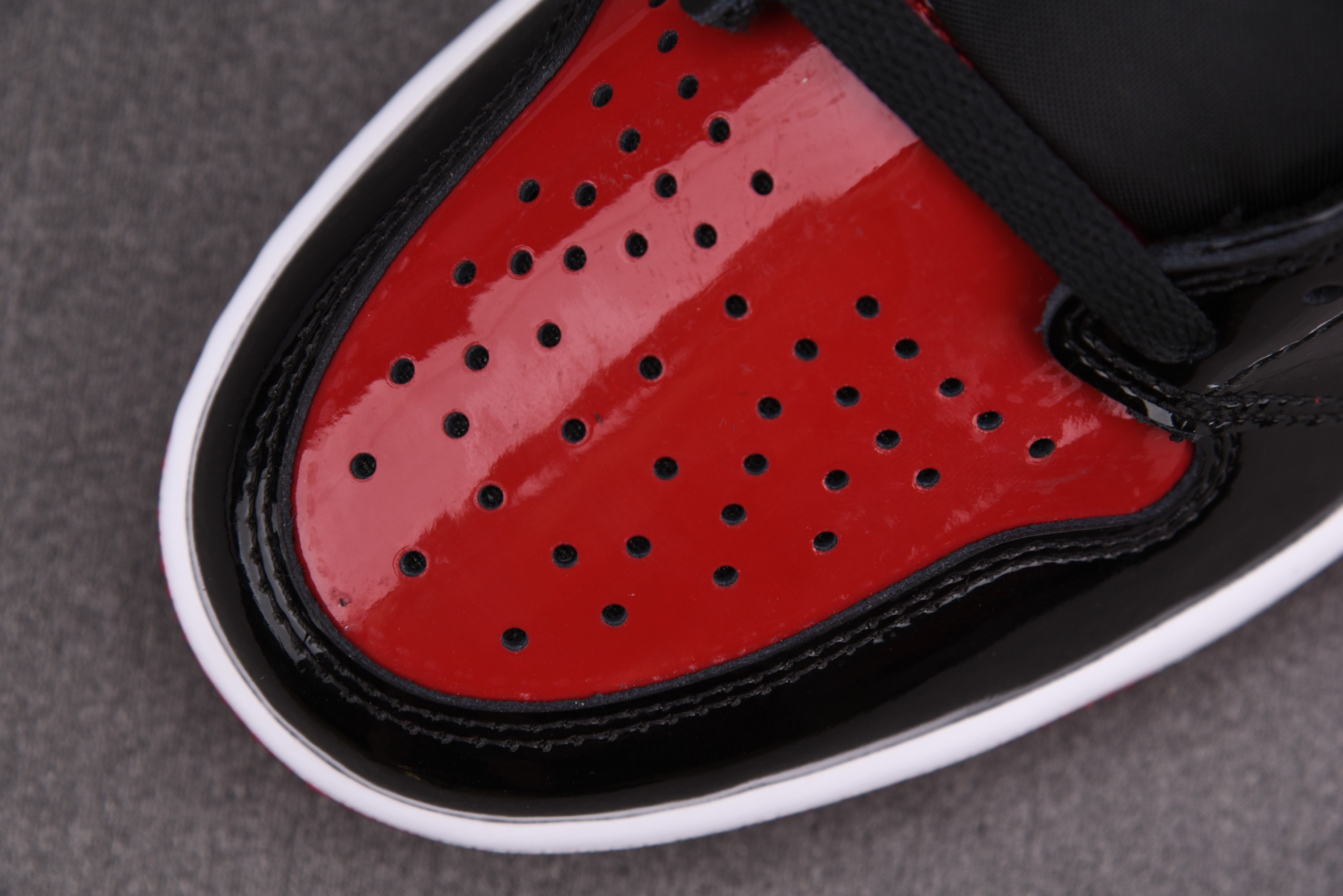 Jordan 1 Retro High OG Patent Bred