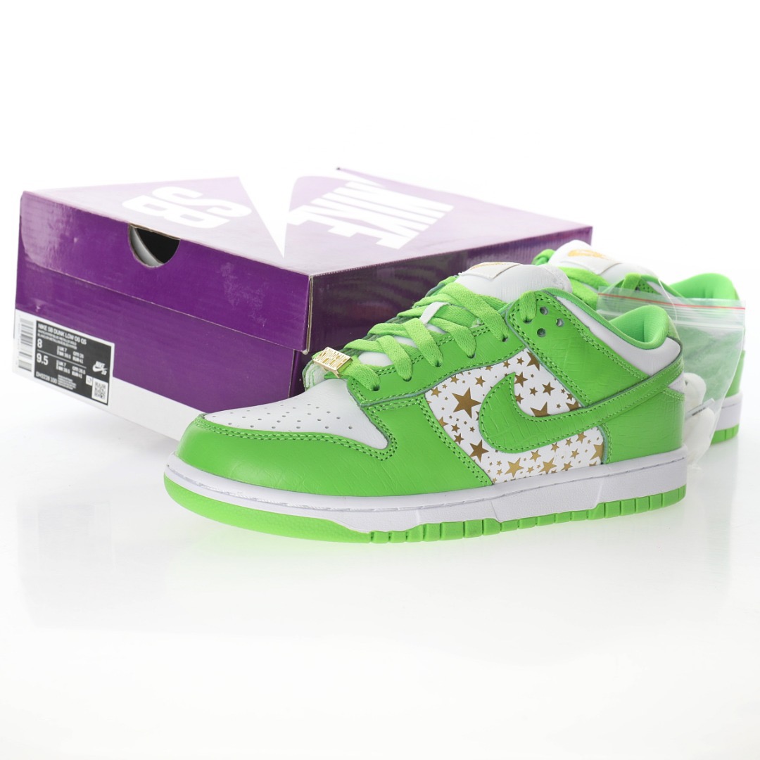 Nike SB Dunk Low Supreme Stars Mean Green