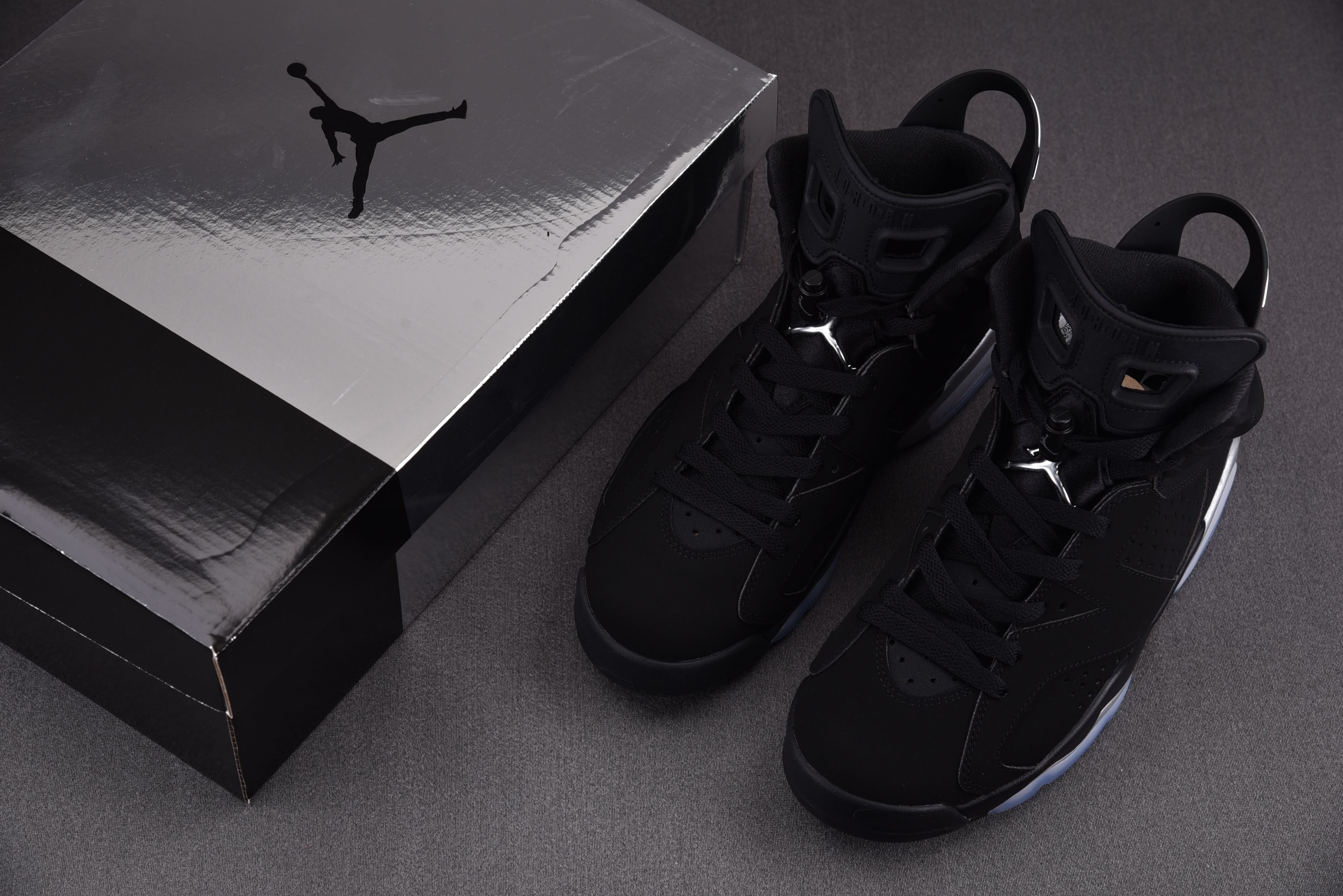 Jordan 6 Retro Chrome Metallic Silver