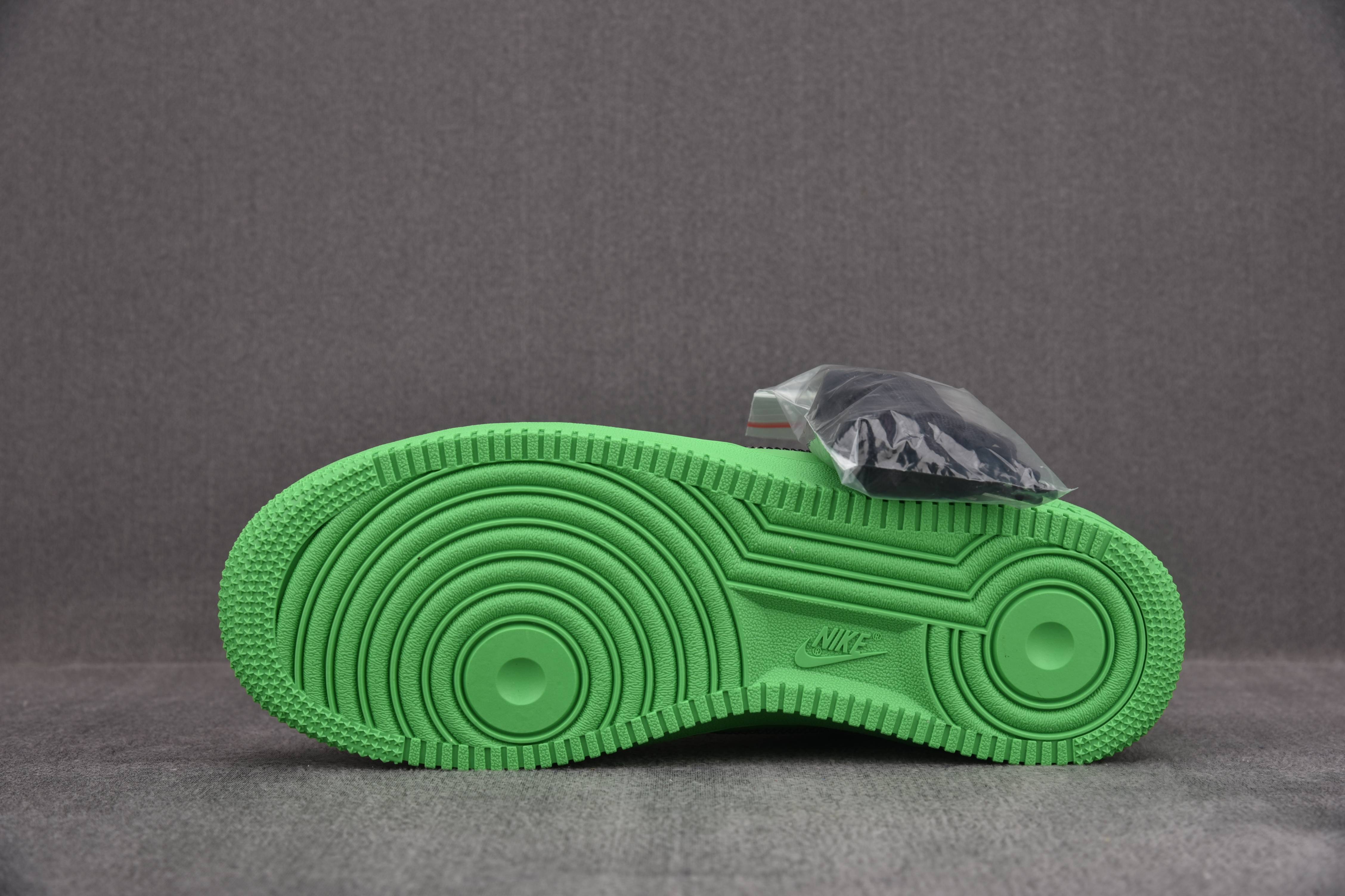 Nike Air Force 1 Low   Light Green Spark