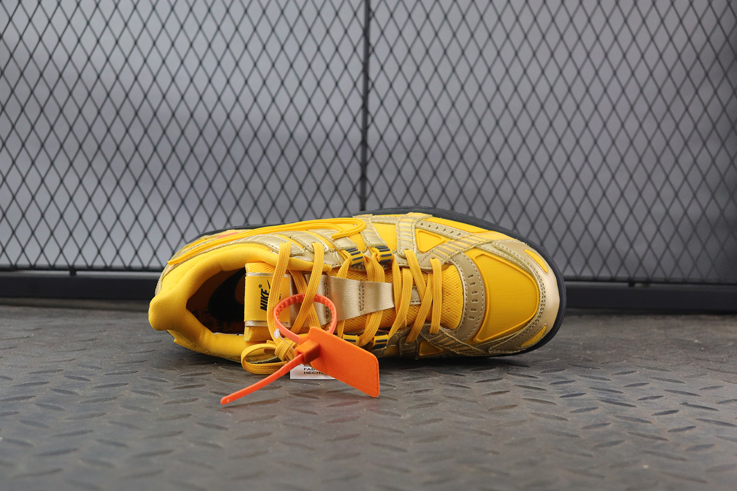 Nike Air Rubber Dunk   University Gold