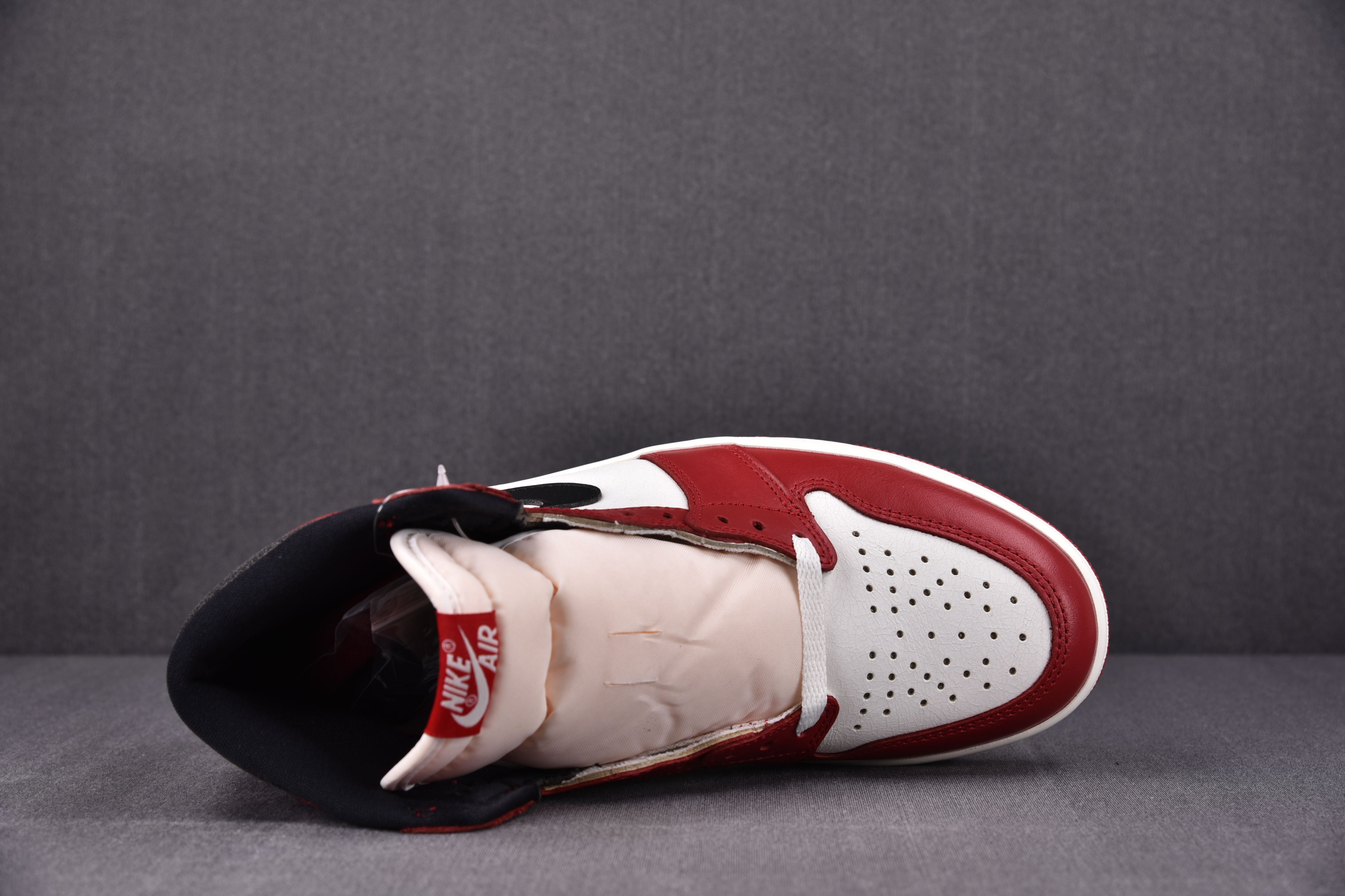 Jordan 1 Retro High OG Chicago Reimagined (Chicago Lost and Found)