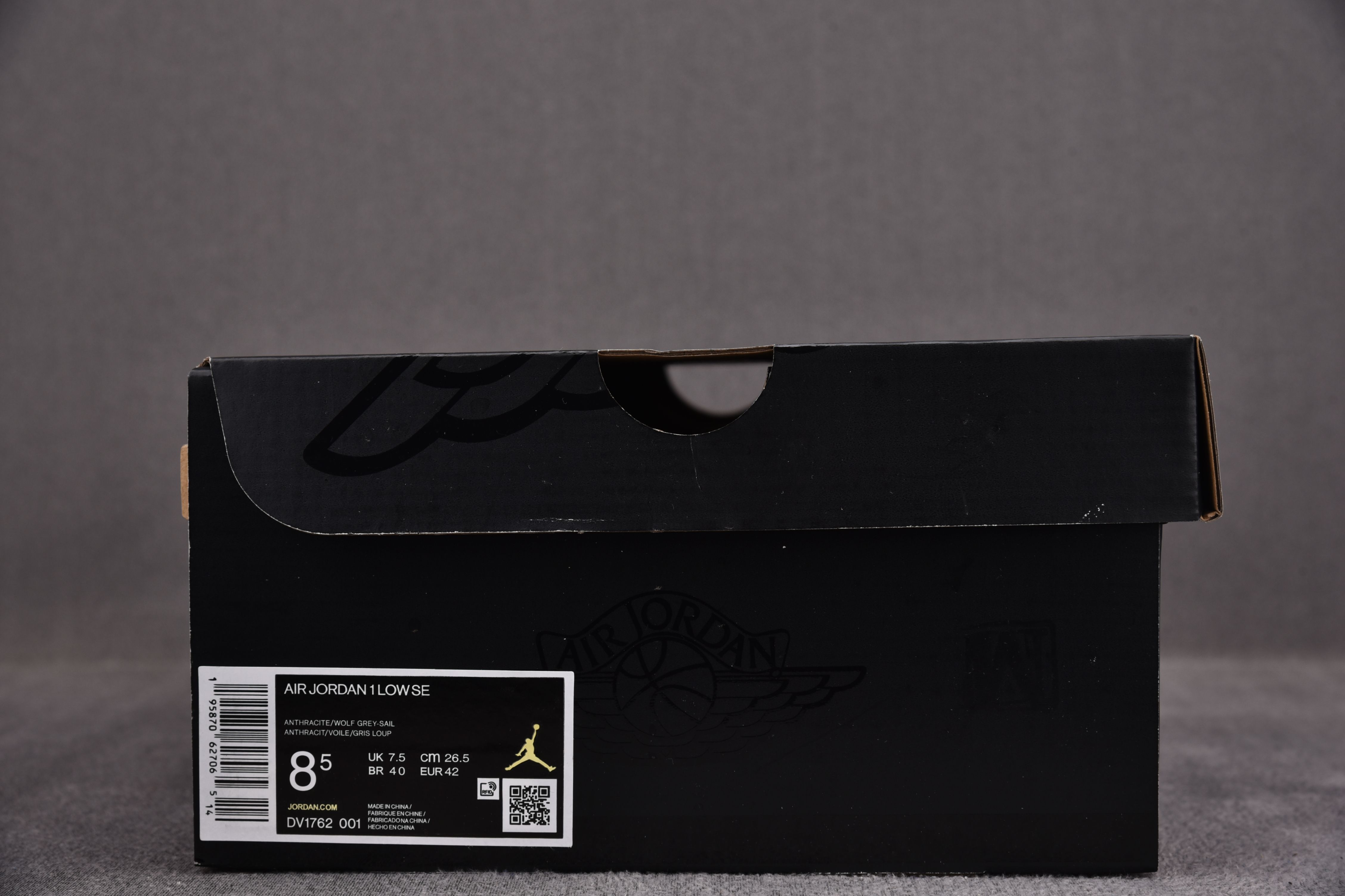 Jordan 1 Low Beaded Swoosh