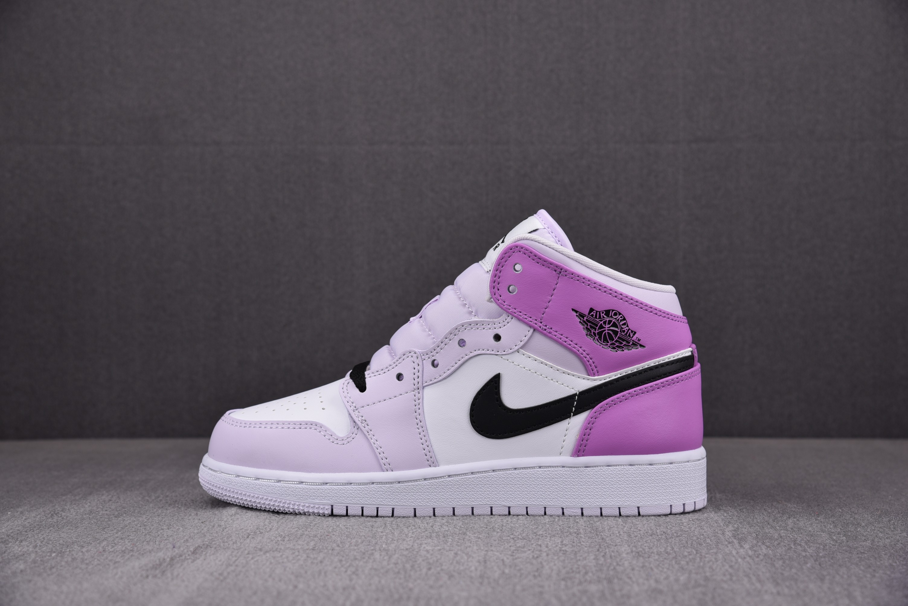 Jordan 1 Mid Barely Grape (GS)