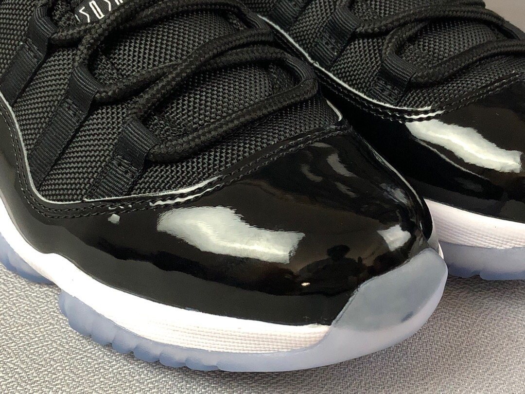 Jordan 11 Retro Space Jam