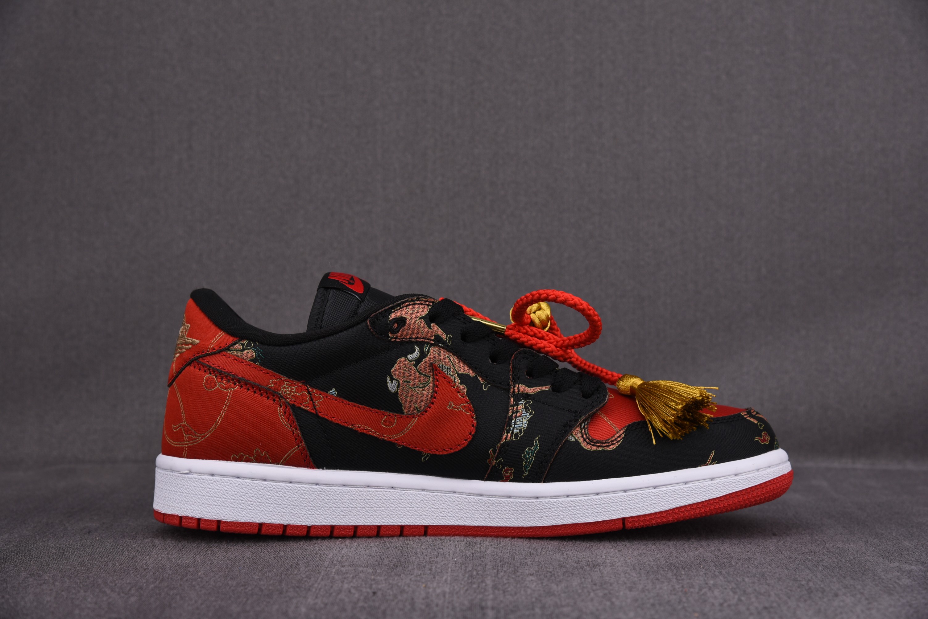 Jordan 1 Low OG Chinese New Year
