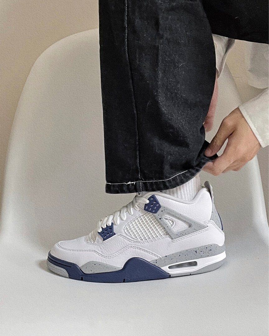 Jordan 4 Retro Midnight Navy