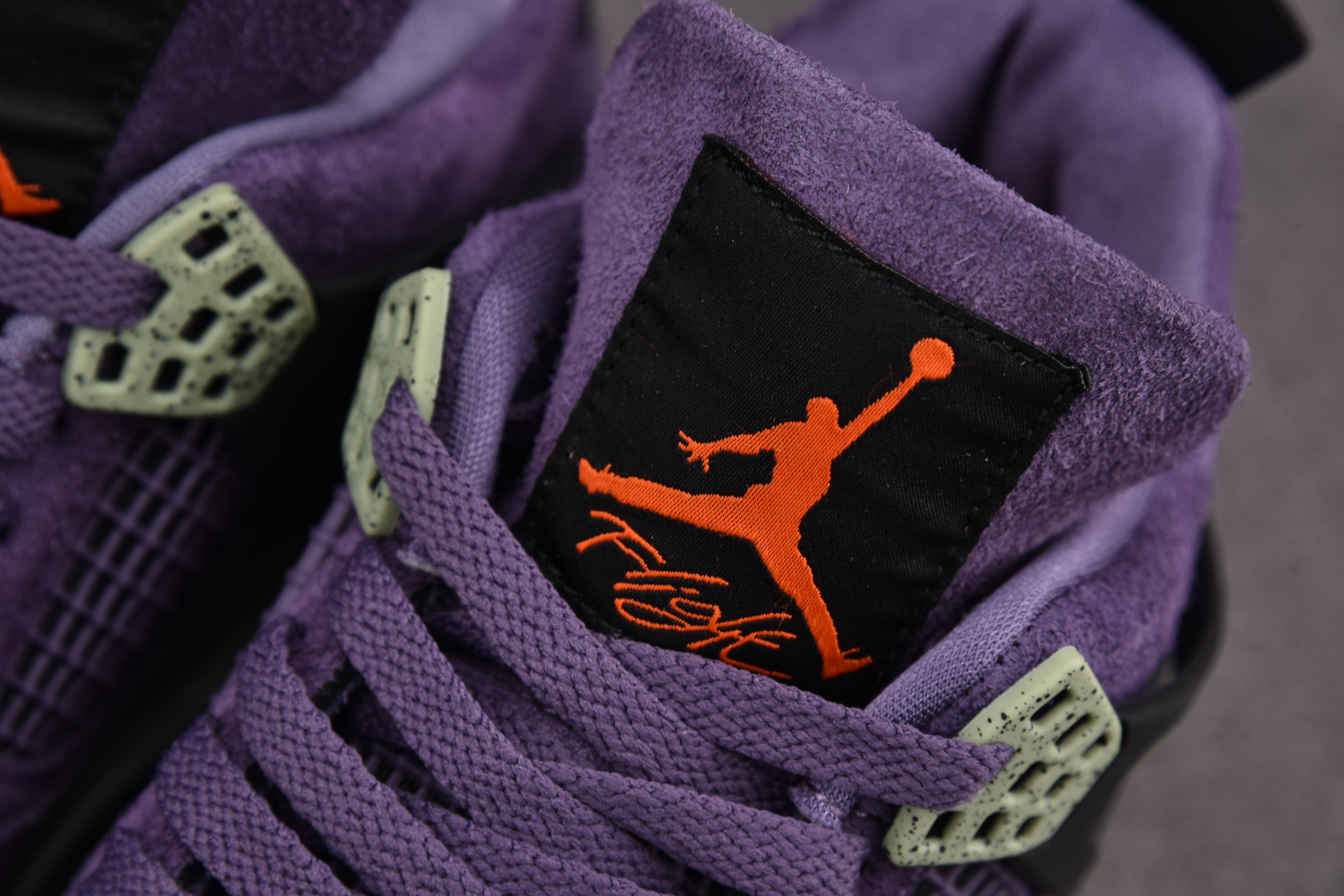Air Jordan 4 Canyon Purple