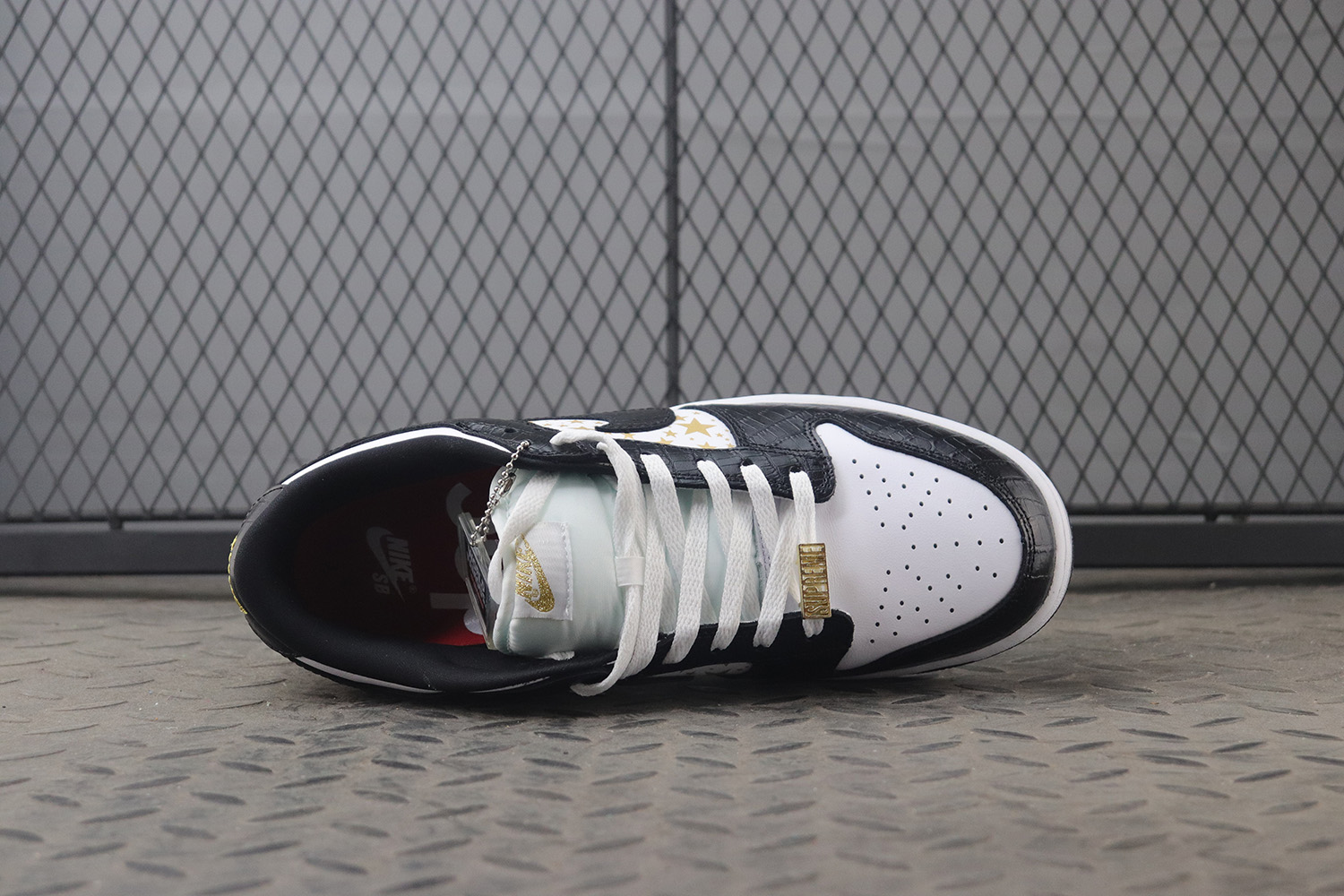 Supreme Nike SB Dunk Low White Black