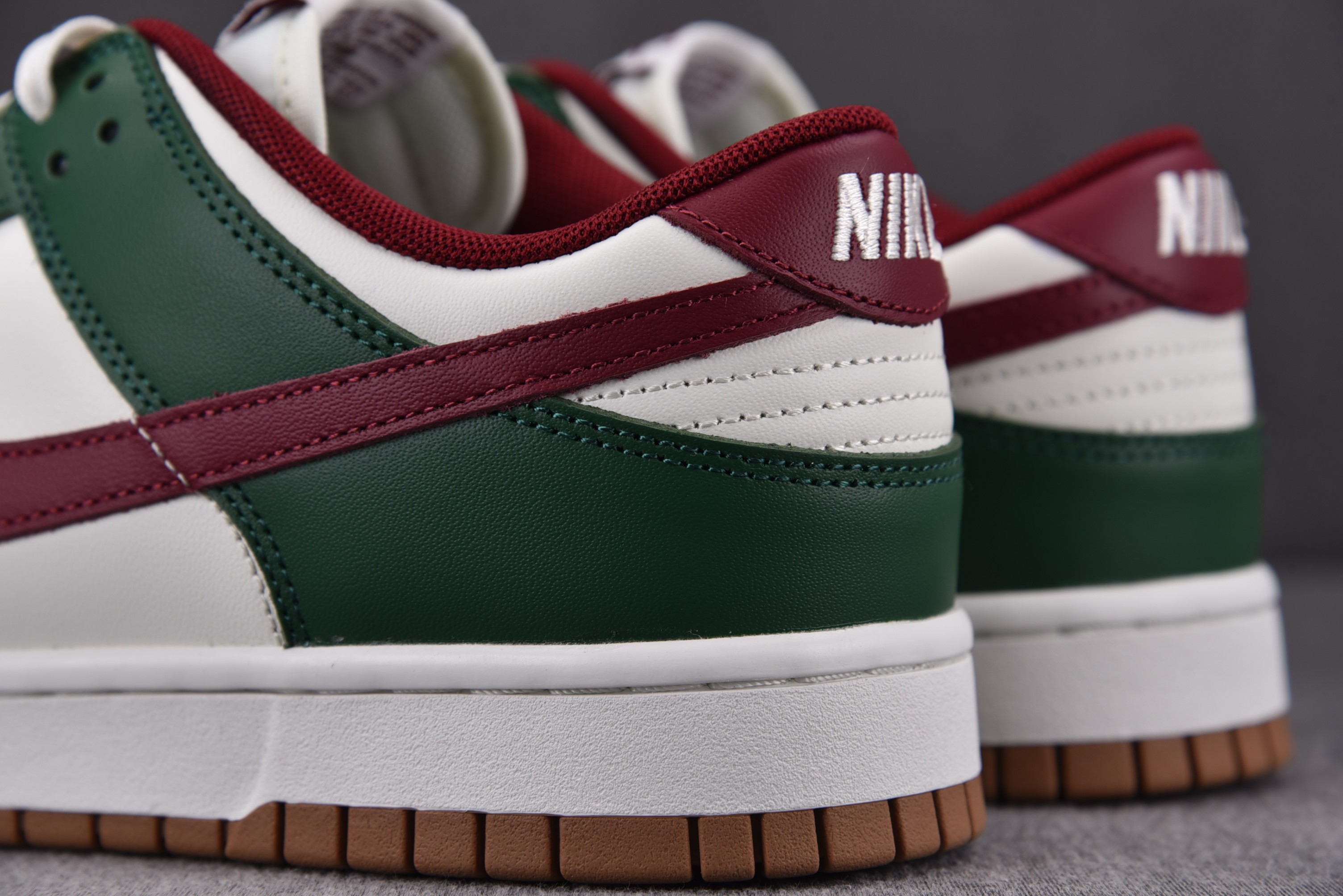 Nike Dunk Low Gorge Green Team Red