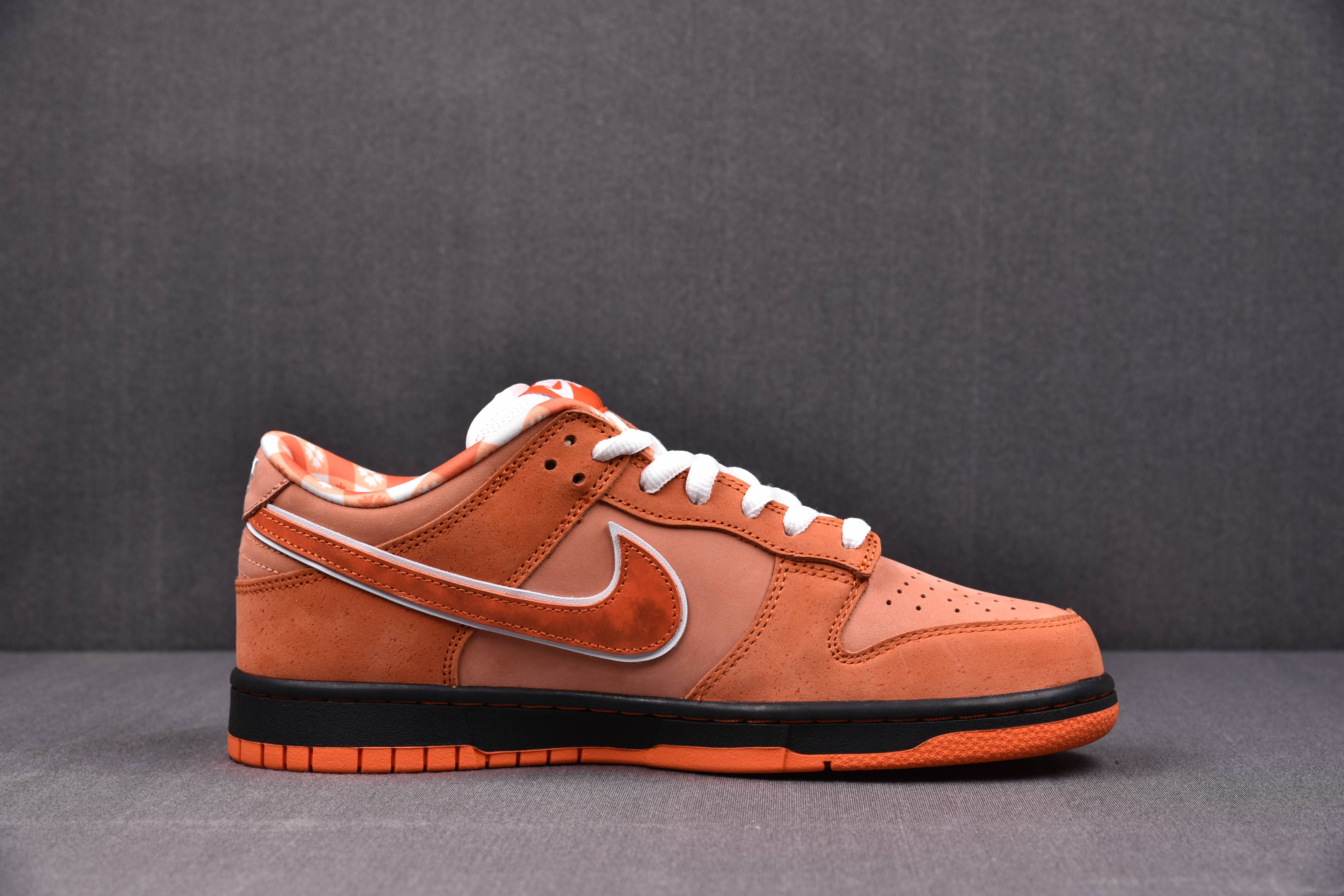 Nike SB Dunk Low Orange Lobster