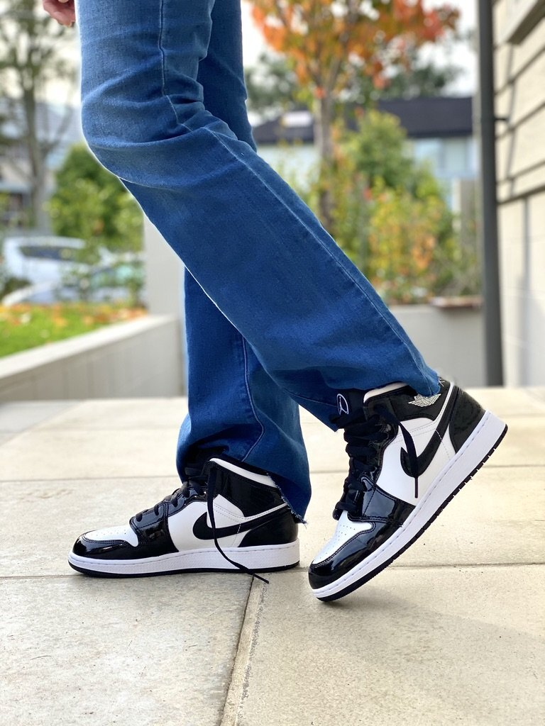 Jordan 1 Mid Carbon Fiber