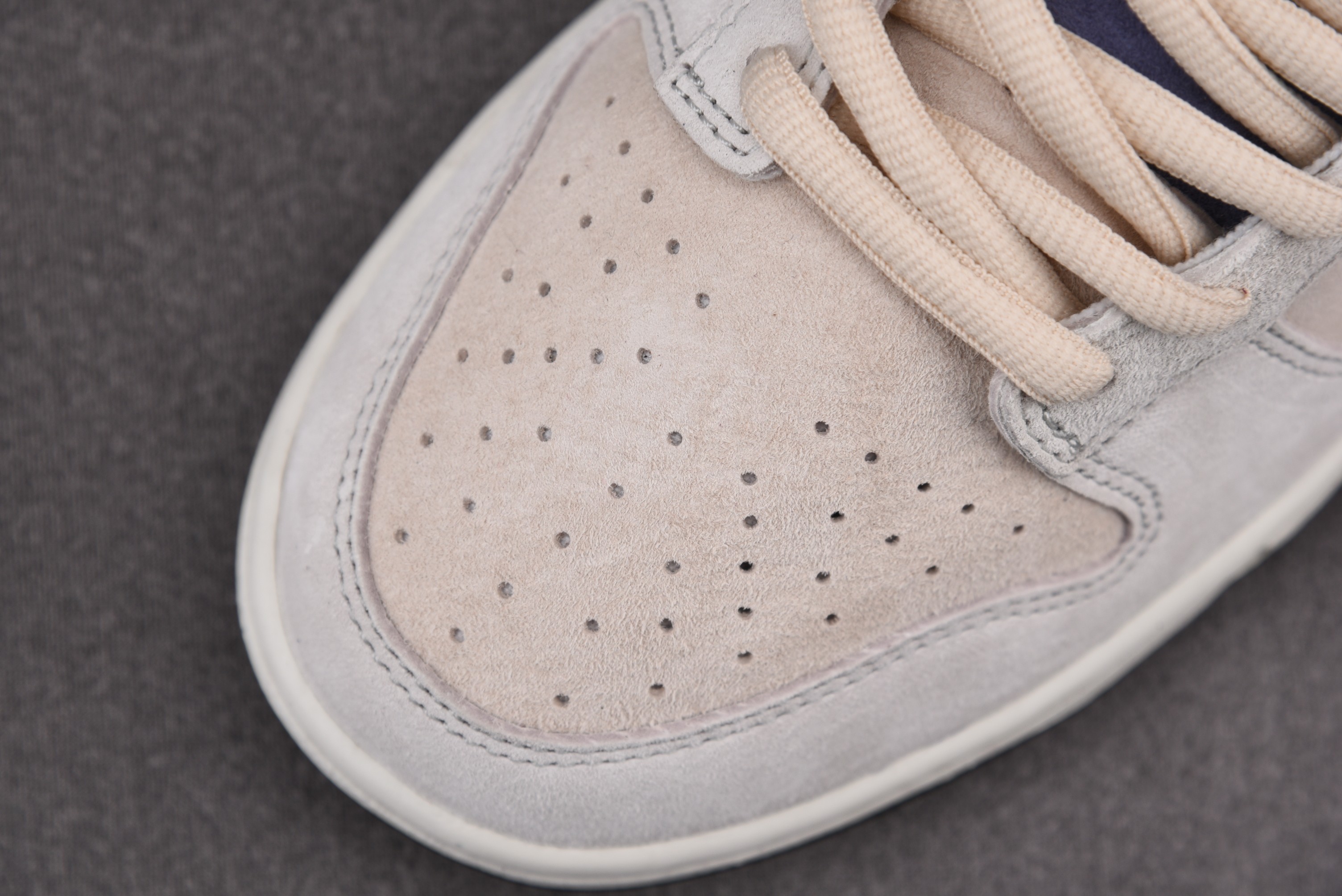 Nike SB Dunk Low “Steamboy OST'' x Otomo Katsuhiro