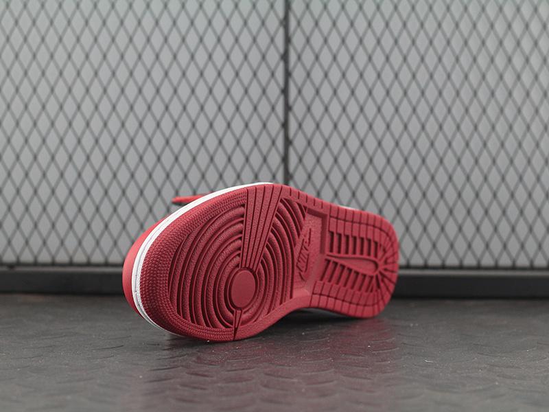 Jordan 1 Retro Chicago