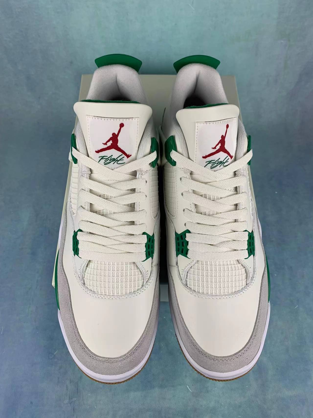 Jordan 4 Retro SB Pine Green
