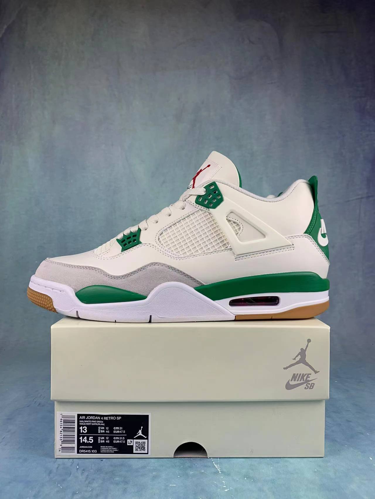 Jordan 4 Retro SB Pine Green