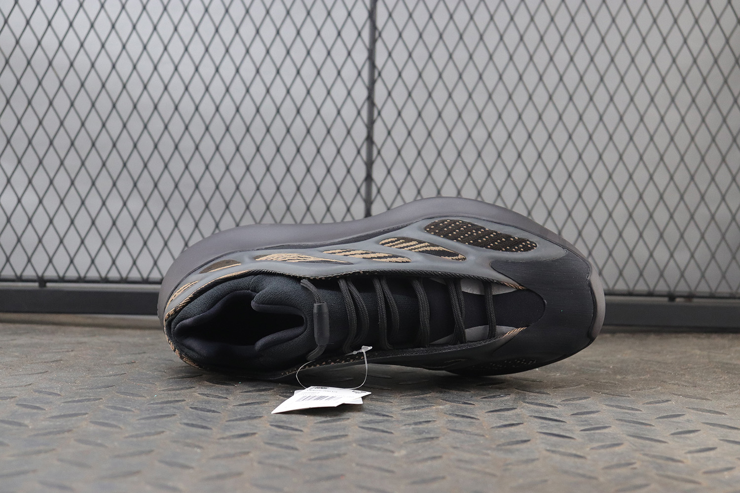 Adidas Yeezy 700 V3 Clay Brown