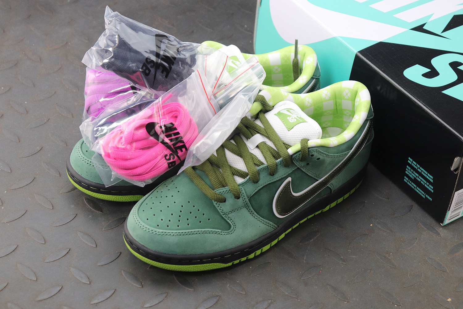 Nike SB Dunk Low Concepts Green Lobster (Regular Box)