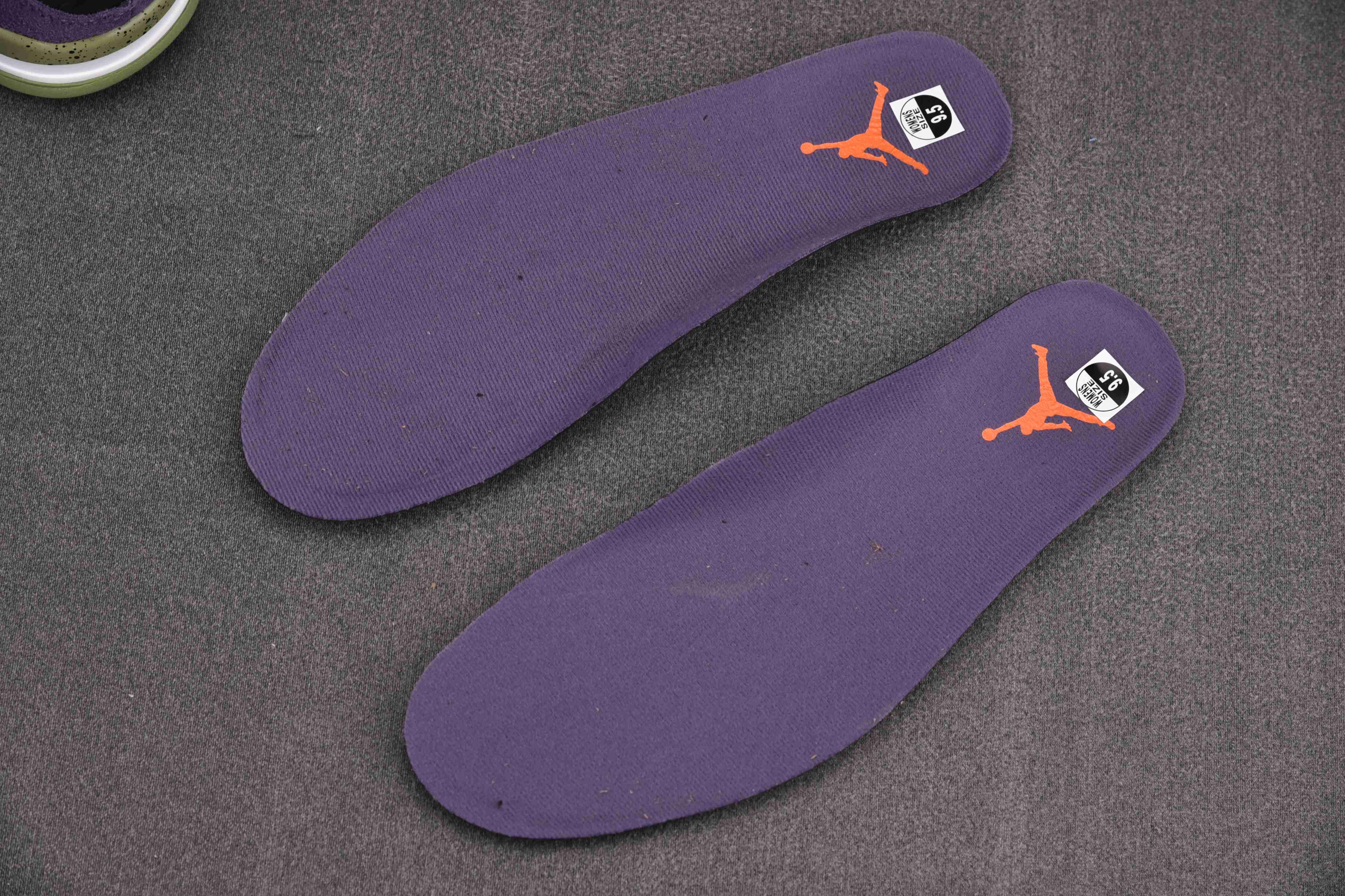 Air Jordan 4 Canyon Purple