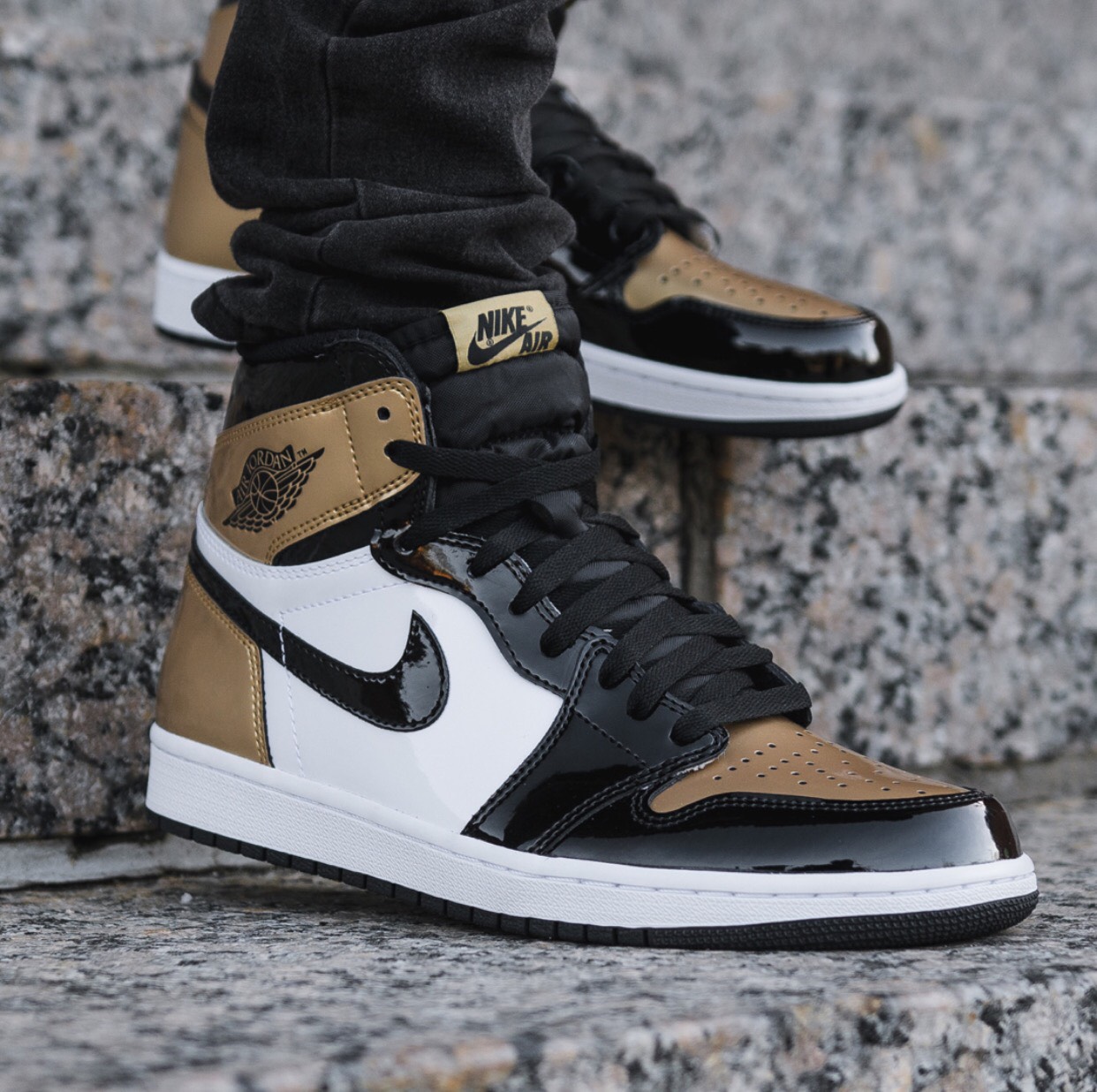 Jordan 1 Retro High Gold Top 3