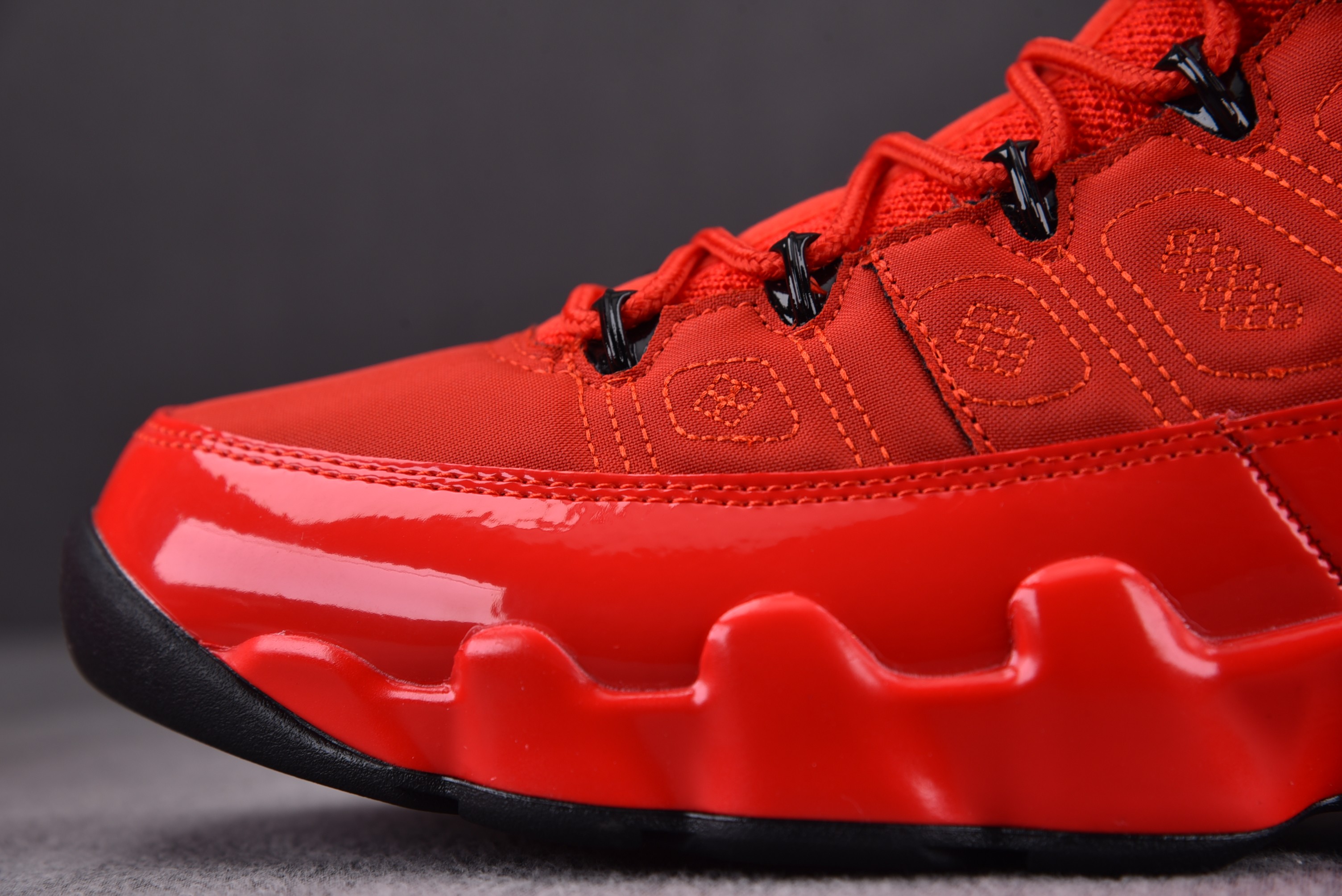 Jordan 9 Retro Chile Red