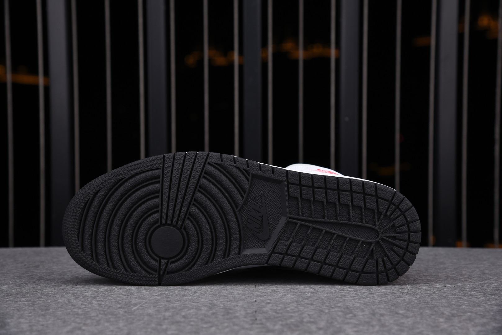 Jordan 1 Mid SE Union Black Toe