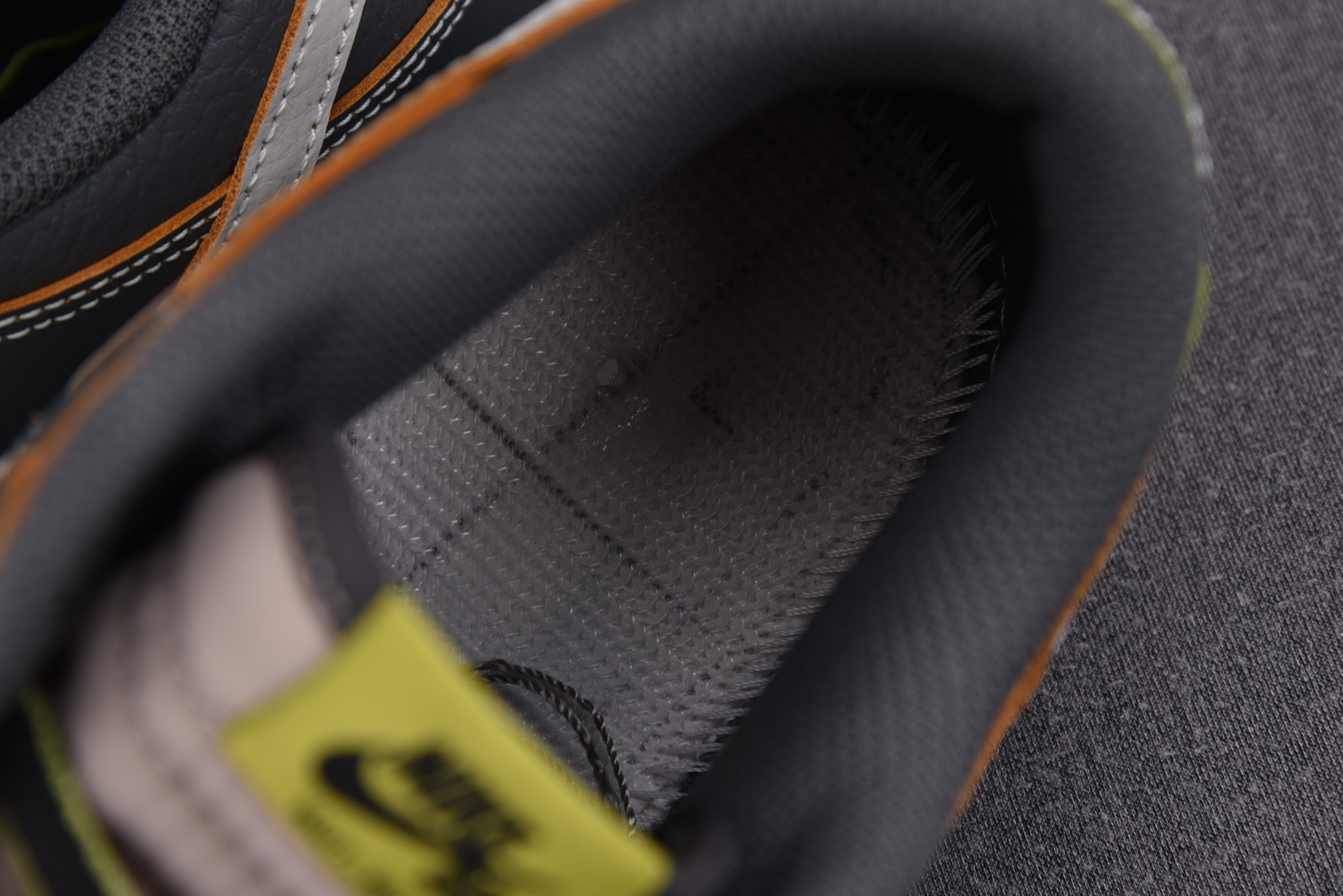 Nike SB Dunk Low HUF Wait, What!? (Friends and Family)