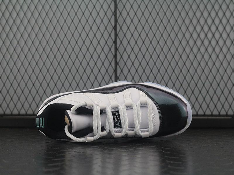 Jordan 11 Retro Low Easter/Emerald
