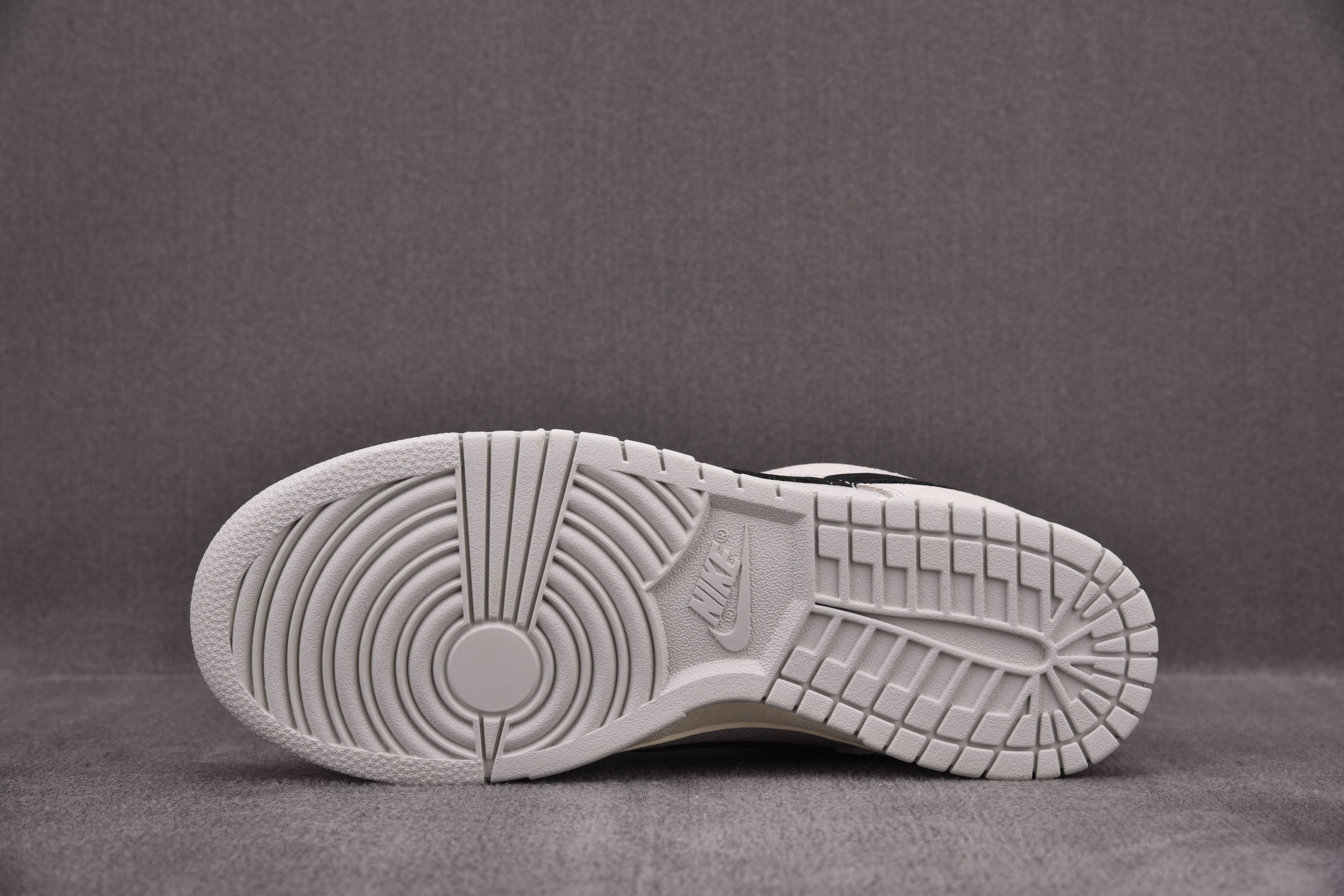 Nike Dunk Low Certified Fresh