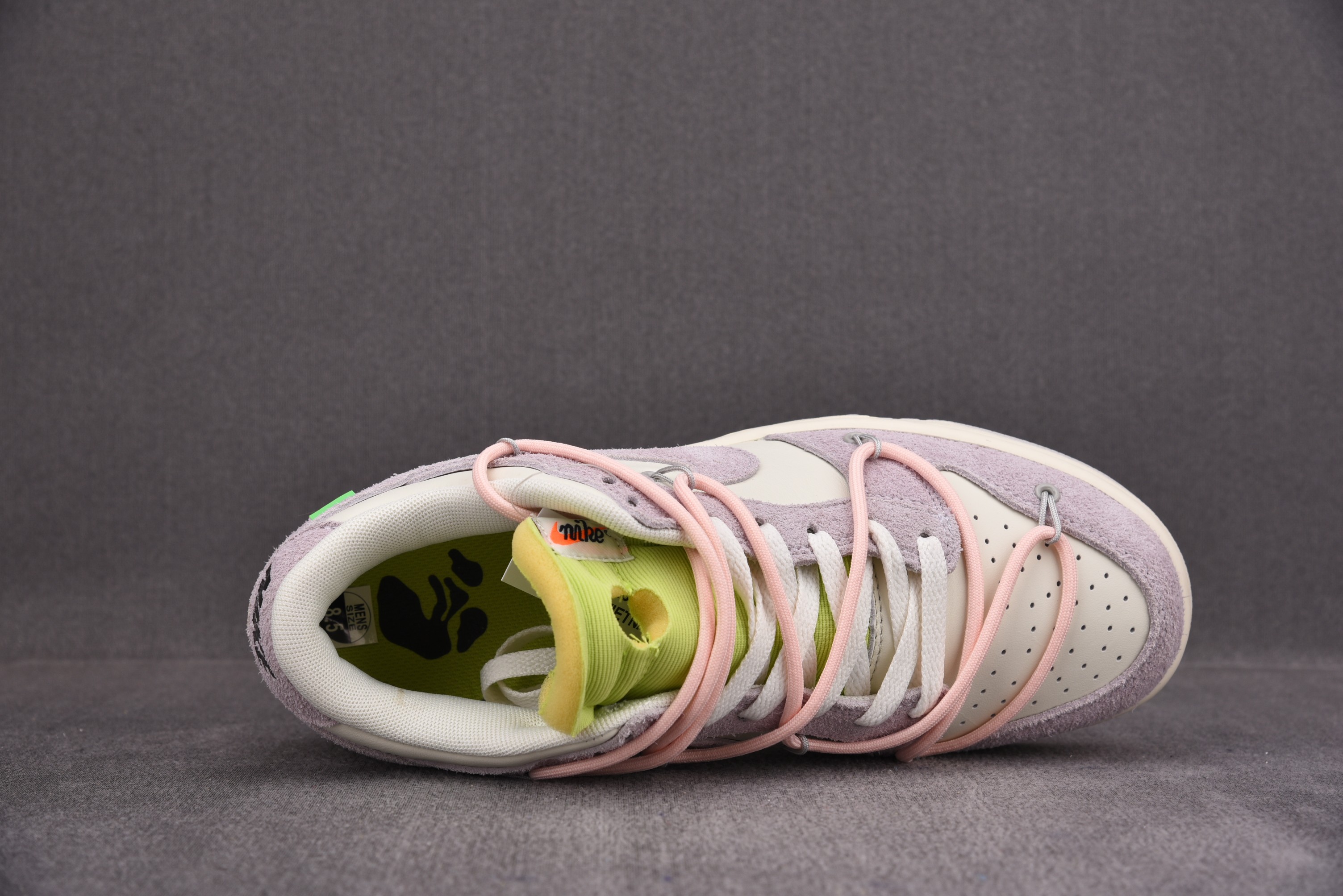 Nike Dunk Low   Lot 12