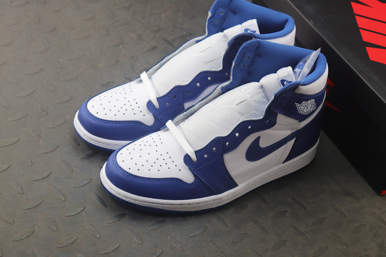 Air Jordan 1 Retro High OG Storm Blue